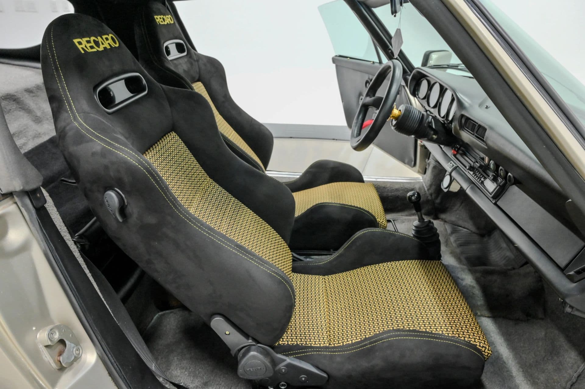 1969 Porsche 911 - thumbnail 43