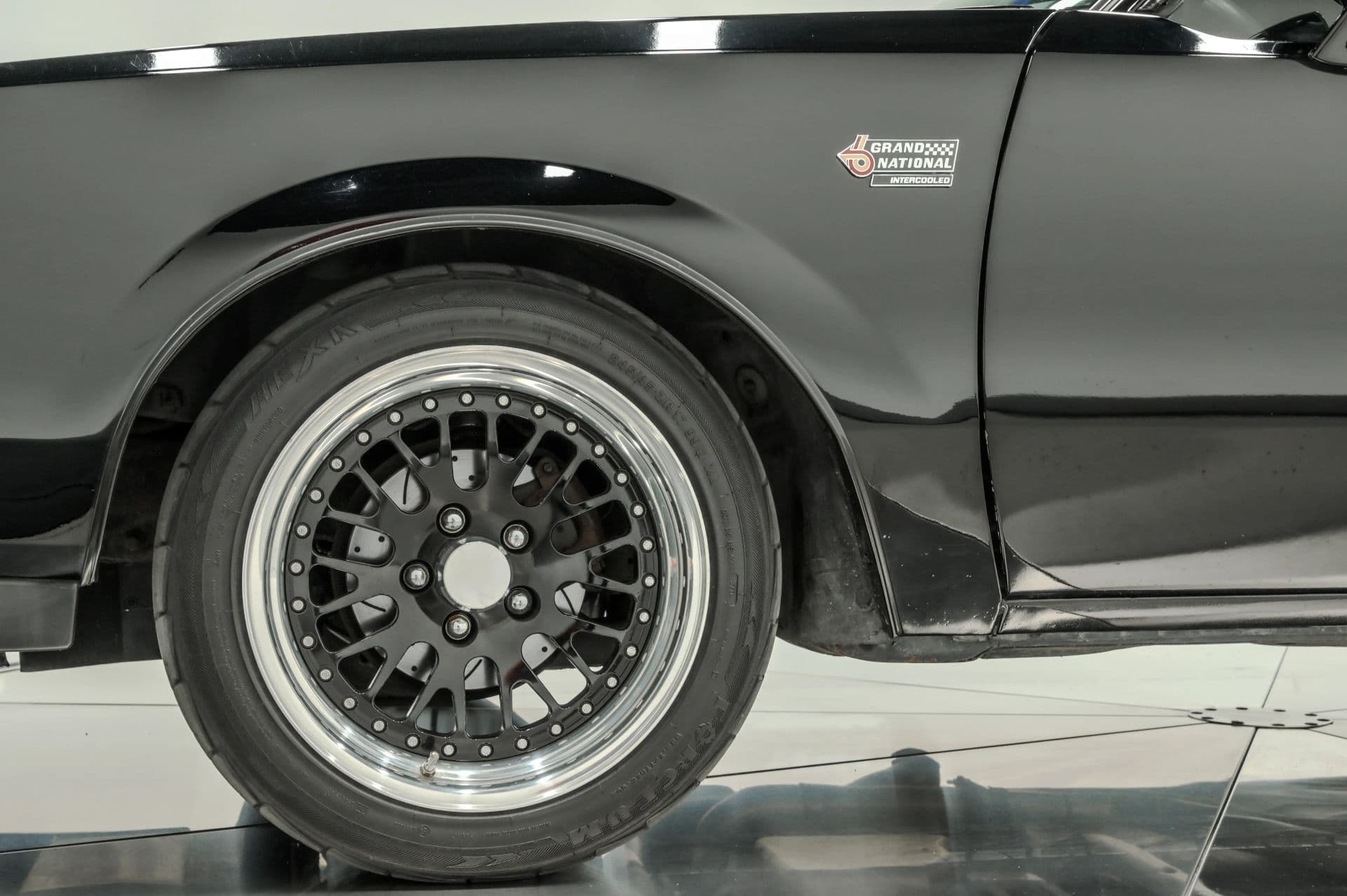 1987 Buick Grand National - thumbnail 20