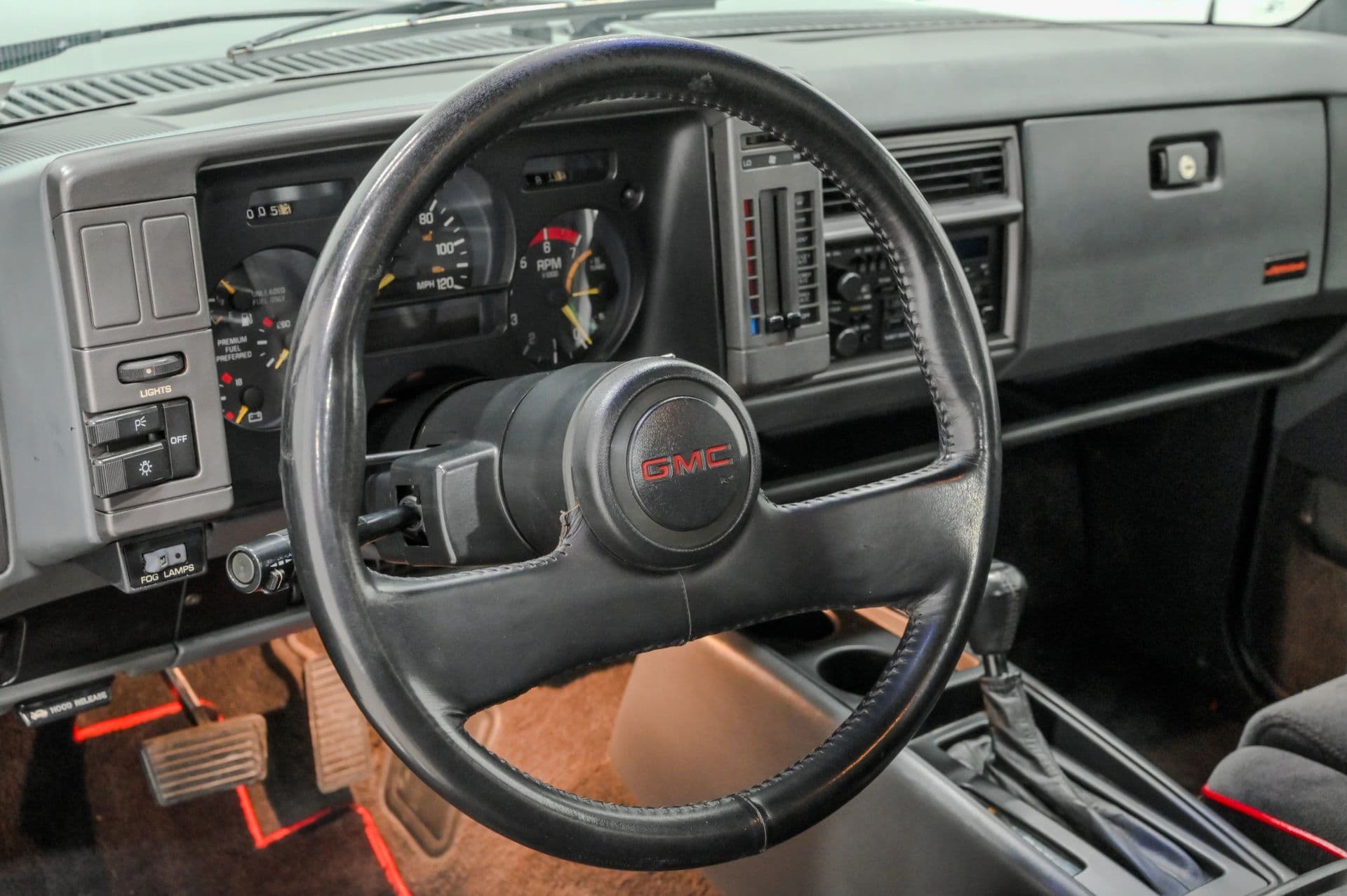 1991 GMC Sonoma SLS Reg Cab 4WD - thumbnail 38
