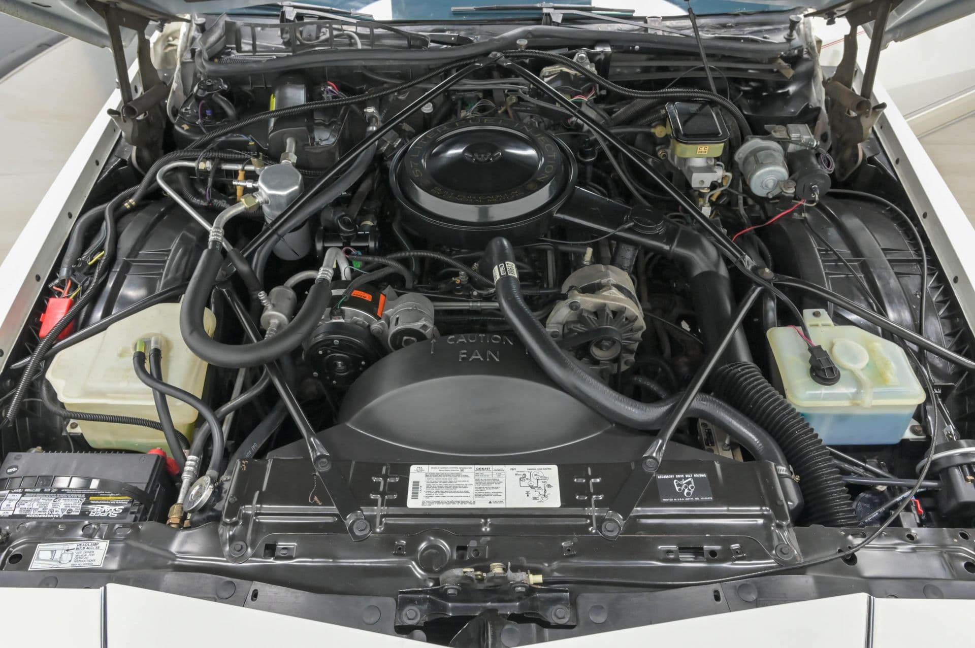 1990 Cadillac Brougham 4D Sedan RWD - thumbnail 57
