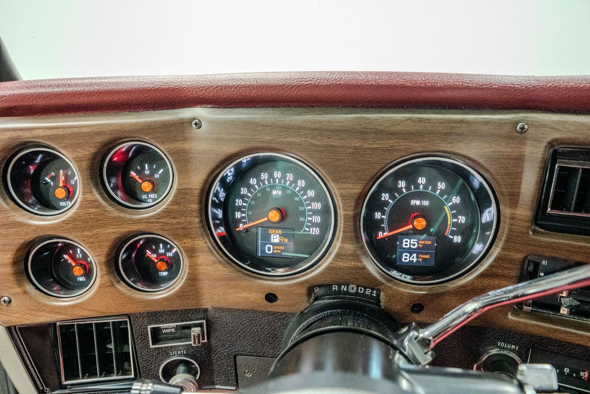 1975 Chevrolet C10 - thumbnail 45