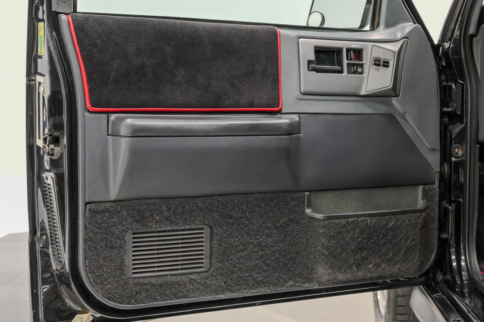 1991 GMC Sonoma SLS Reg Cab 4WD - thumbnail 39