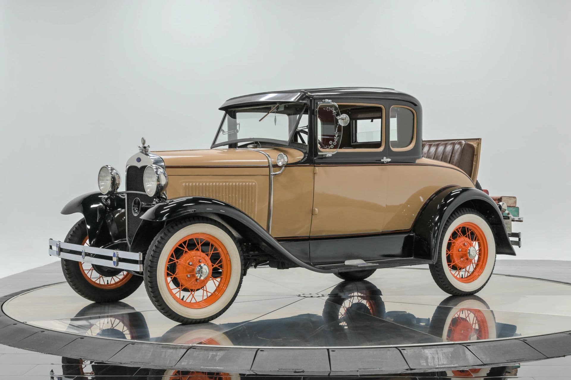 1930 Ford Model A - thumbnail 2