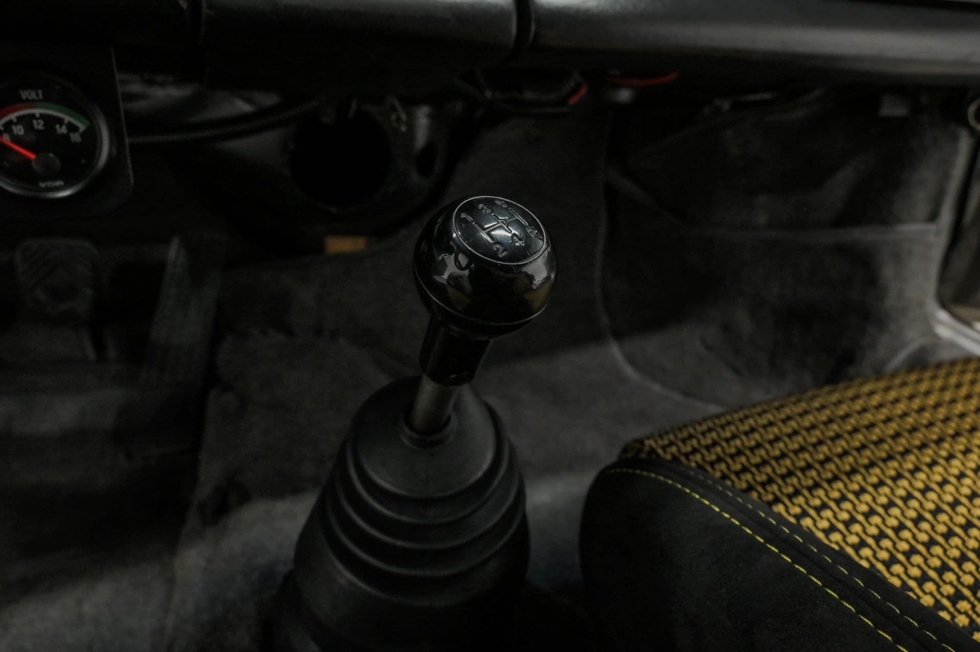 1969 Porsche 911 - thumbnail 38