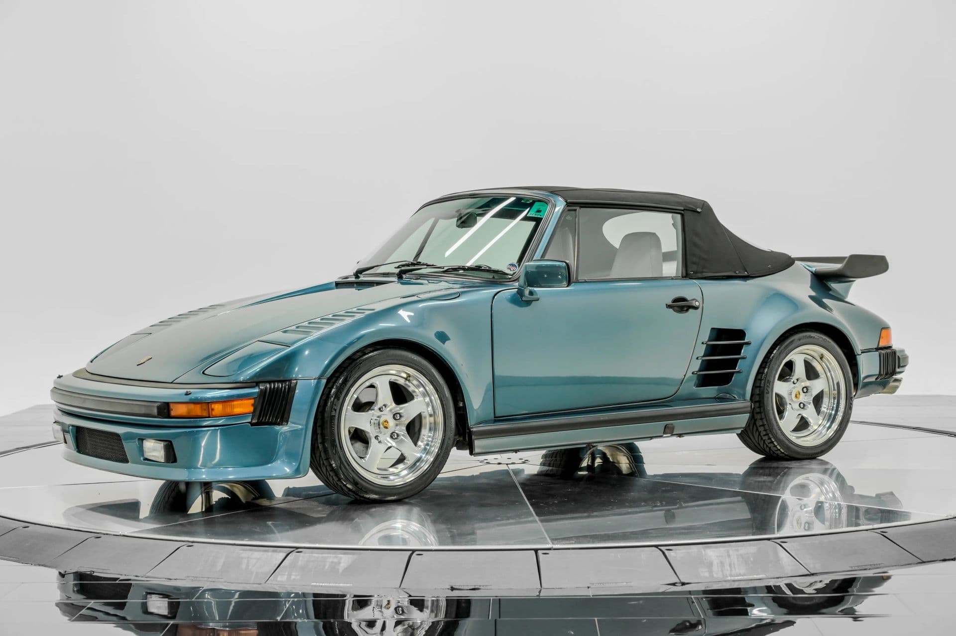 1987 Porsche 911 2D Cabriolet - thumbnail 2