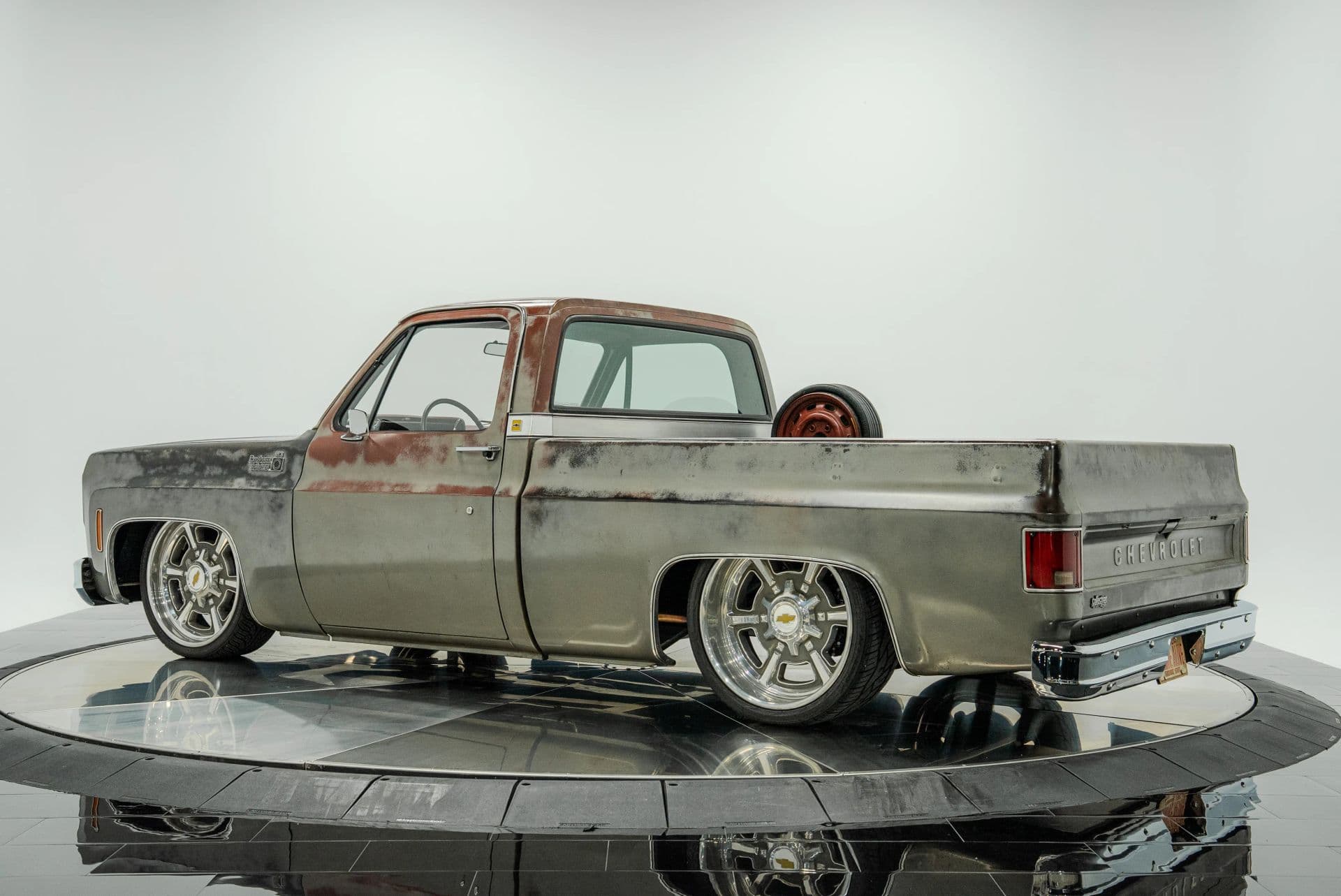 1975 Chevrolet C10 - thumbnail 4