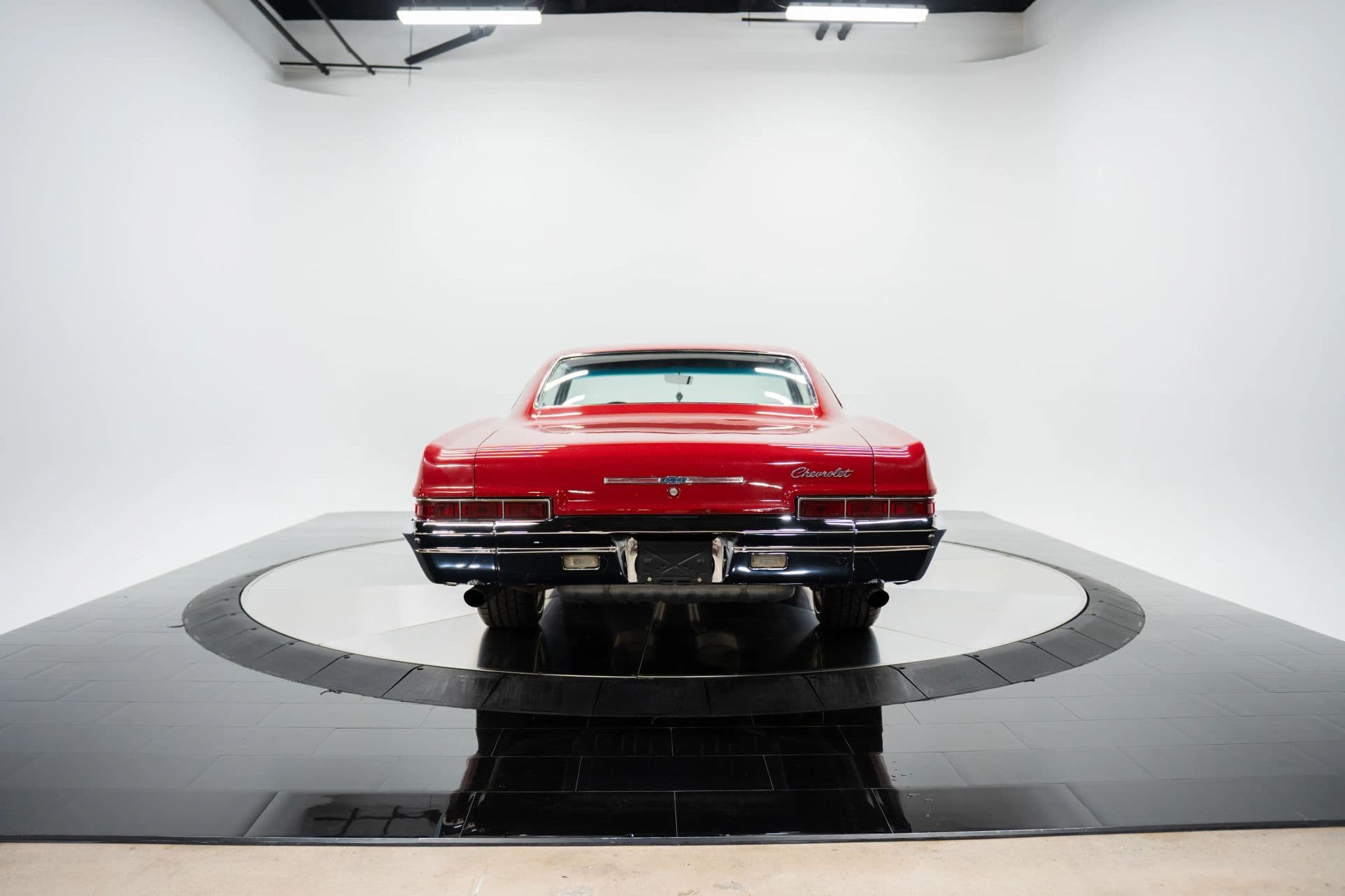 1966 Chevrolet Impala S - thumbnail 8