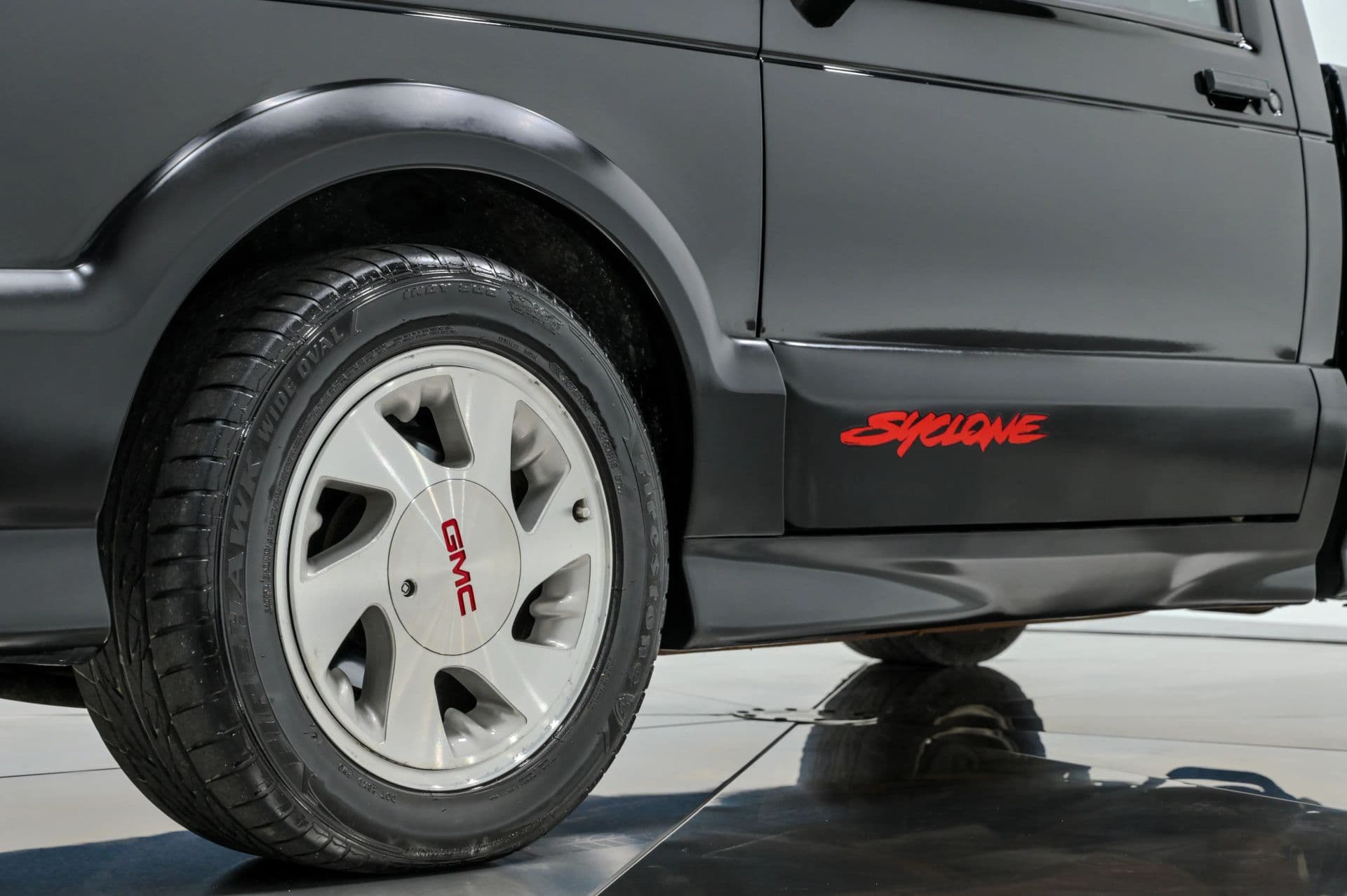 1991 GMC Sonoma SLS Reg Cab 4WD - thumbnail 23