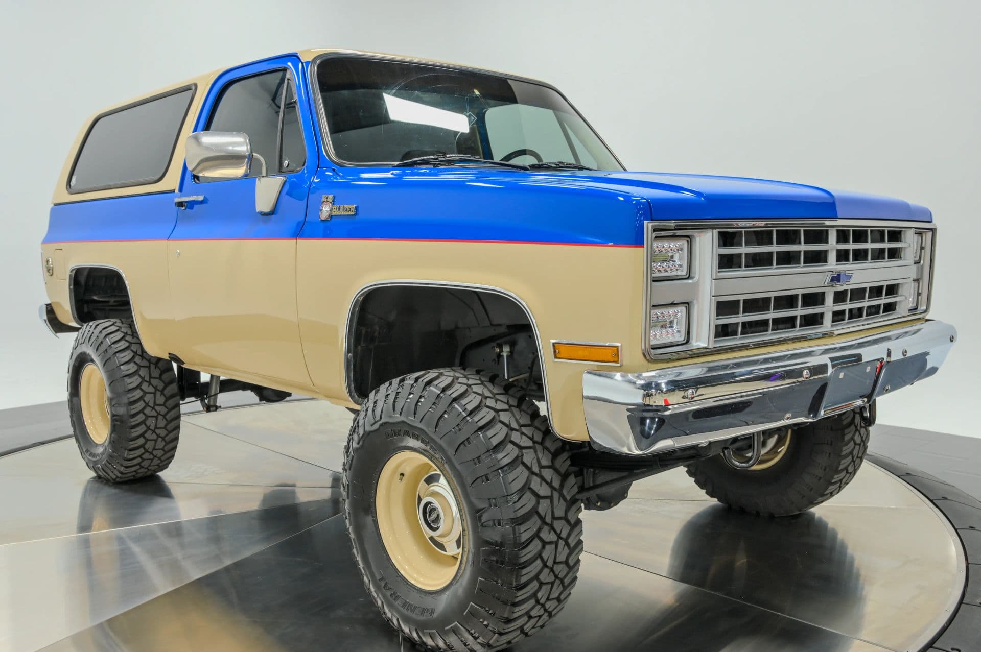 1987 Chevrolet Blazer K5 Sierra 2D SUV 4WD - thumbnail 32