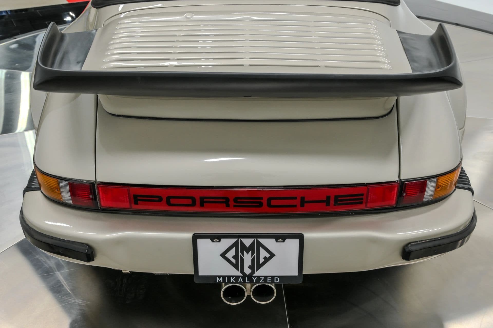 1969 Porsche 911 - thumbnail 24
