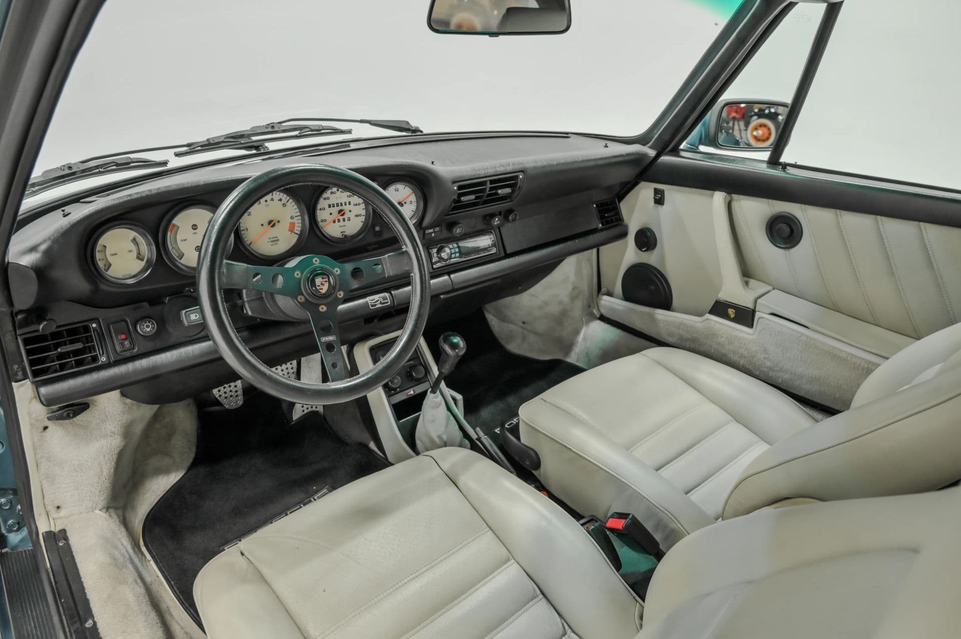 1987 Porsche 911 2D Cabriolet - thumbnail 34