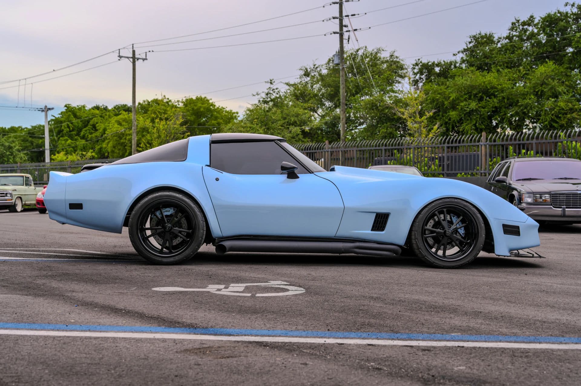 1981 Chevrolet Corvette 2D Coupe - thumbnail 9