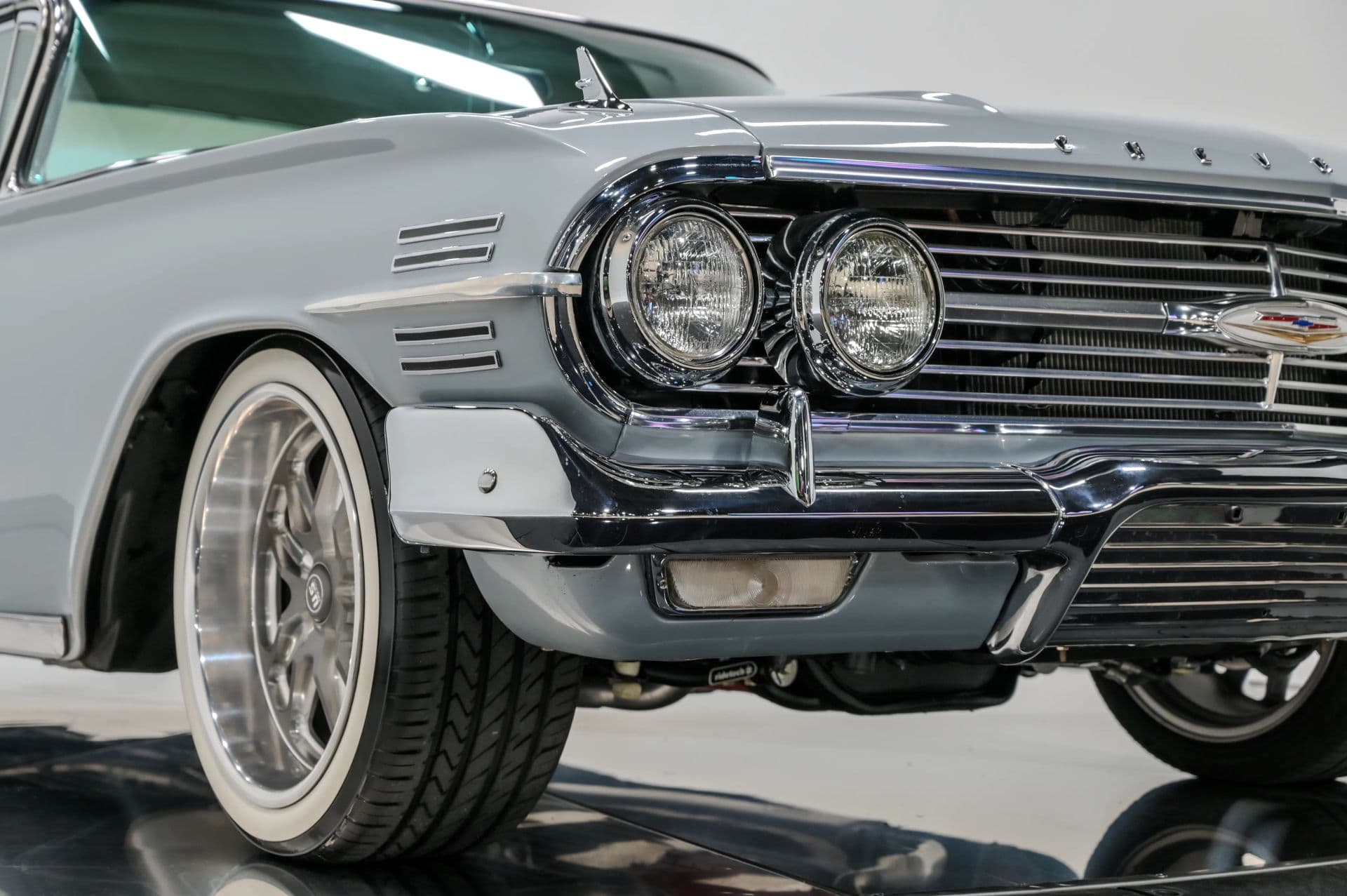 1960 Chevrolet Impala - thumbnail 18