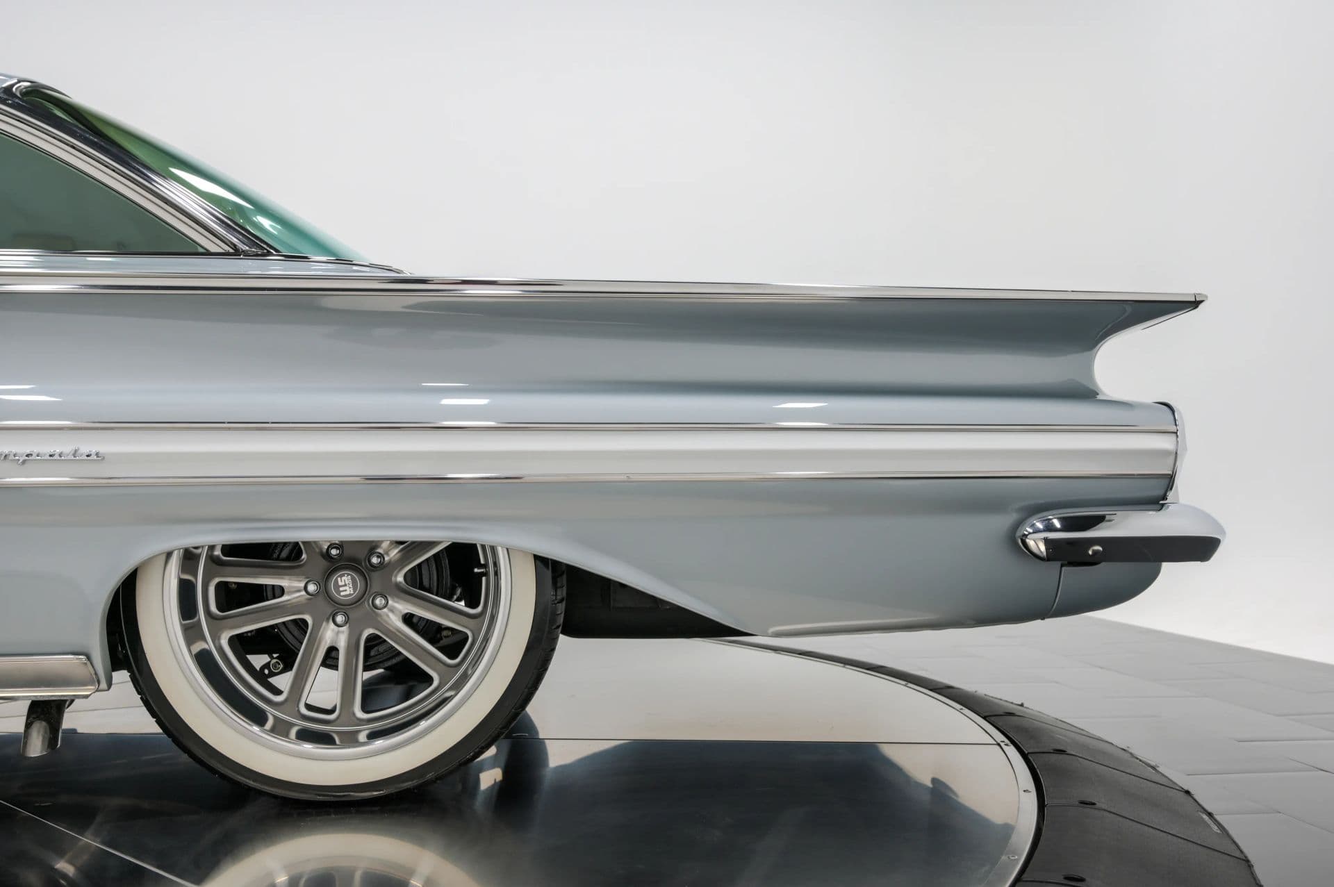 1960 Chevrolet Impala - thumbnail 27