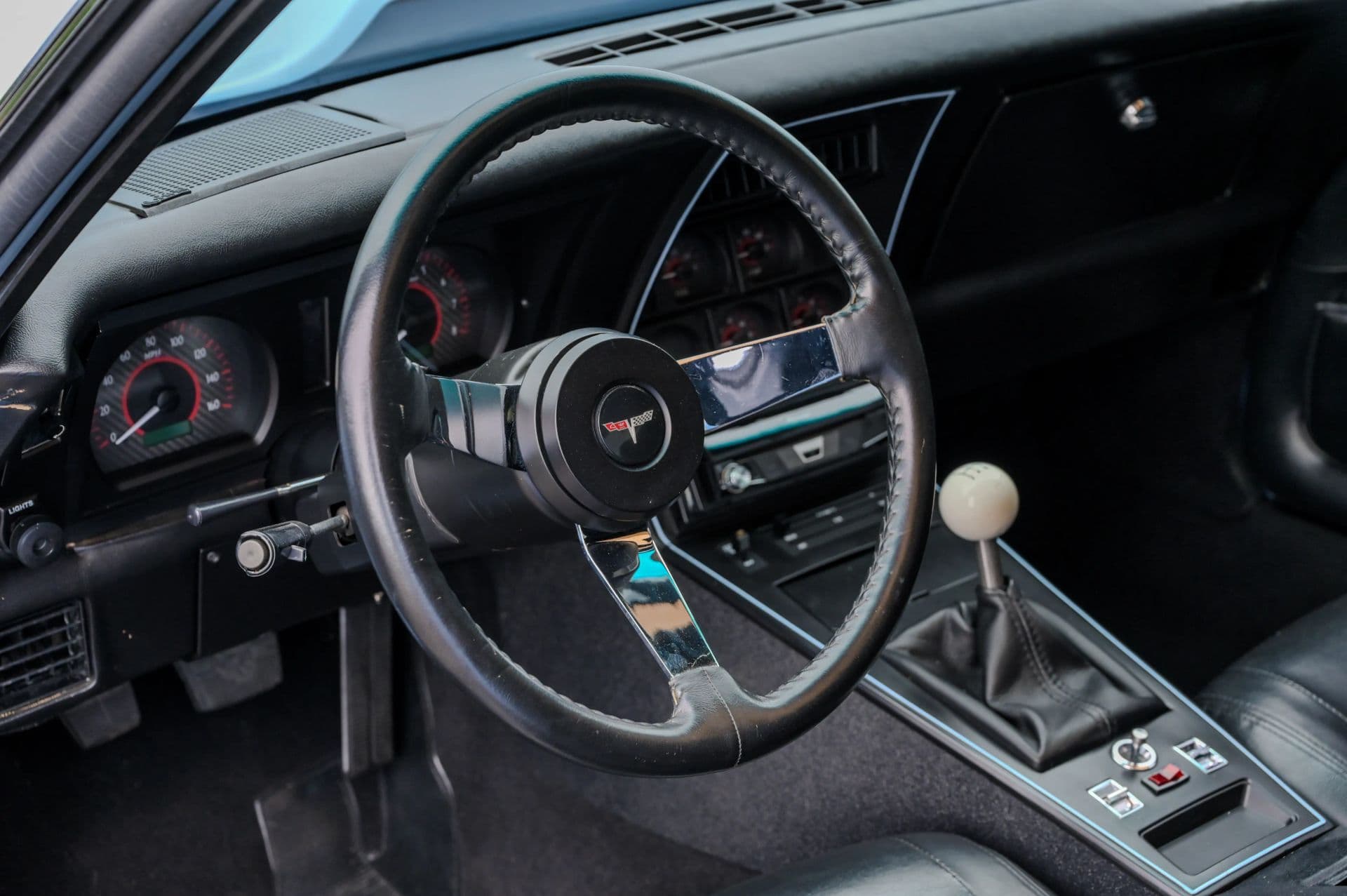 1981 Chevrolet Corvette 2D Coupe - thumbnail 30