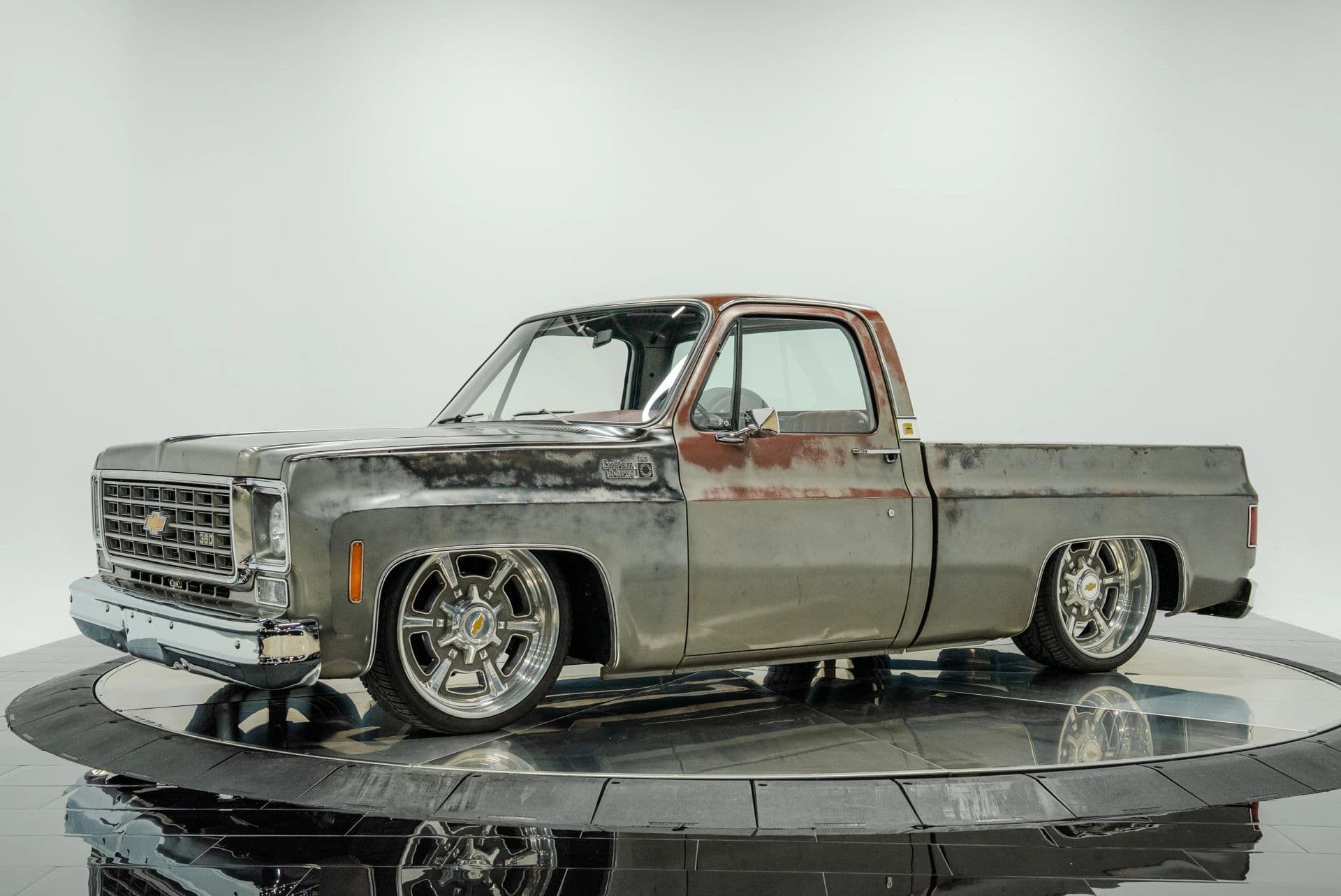 1975 Chevrolet C10 - thumbnail 2