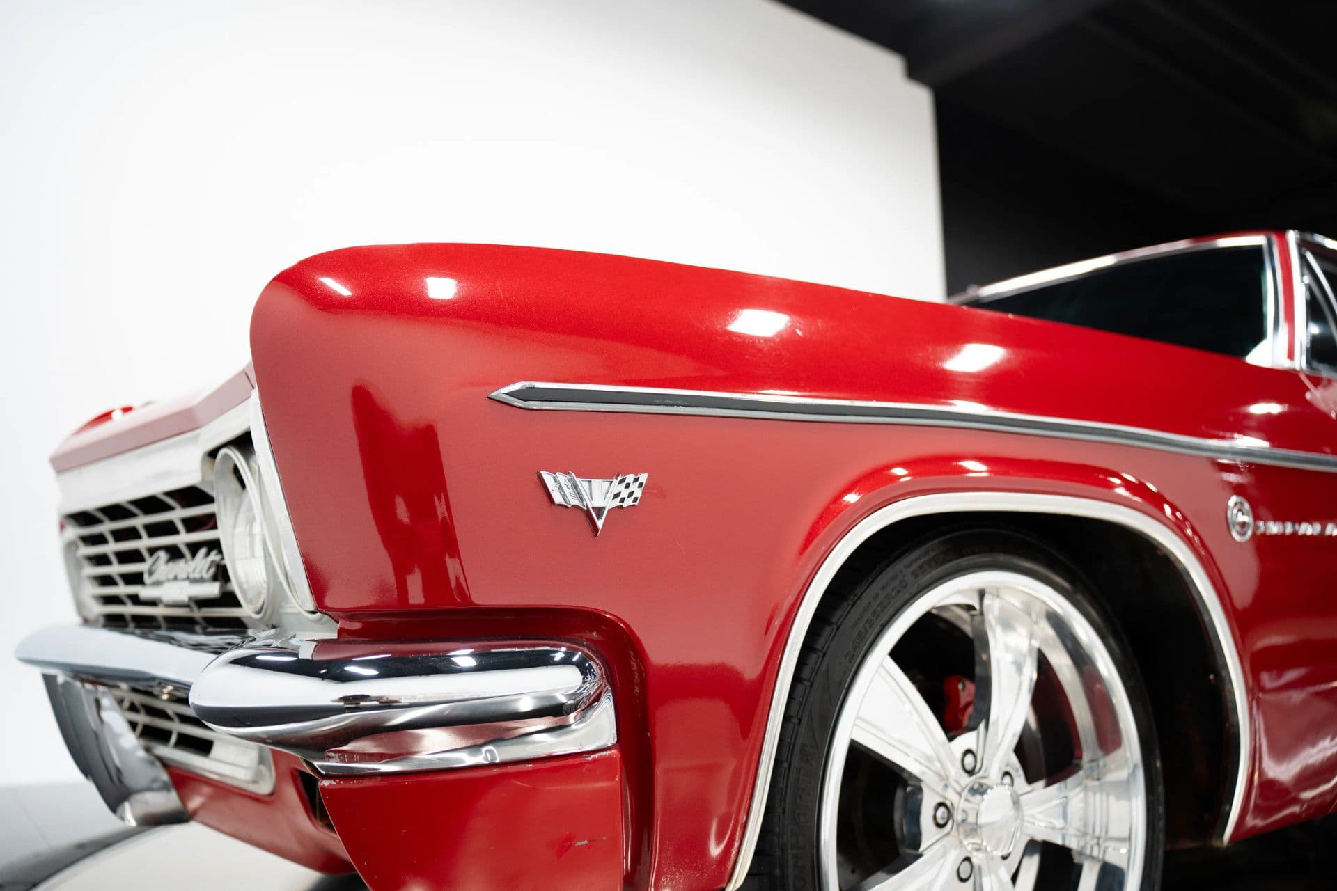 1966 Chevrolet Impala S - thumbnail 28