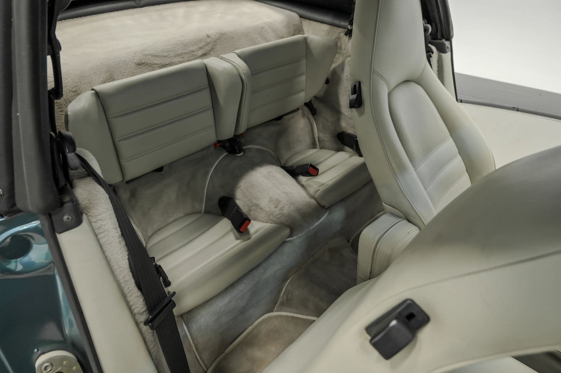 1987 Porsche 911 2D Cabriolet - thumbnail 42
