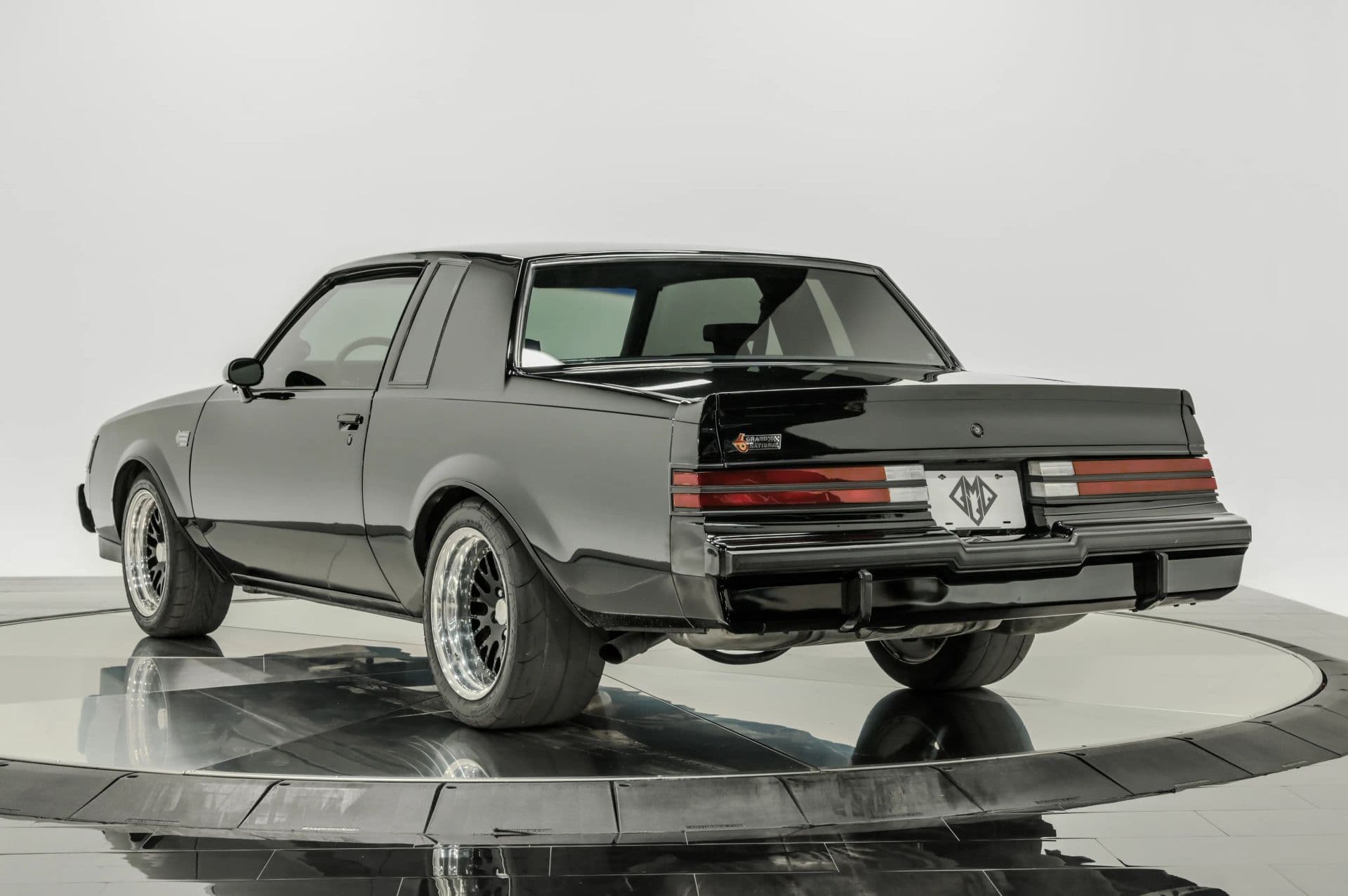 1987 Buick Grand National - thumbnail 4