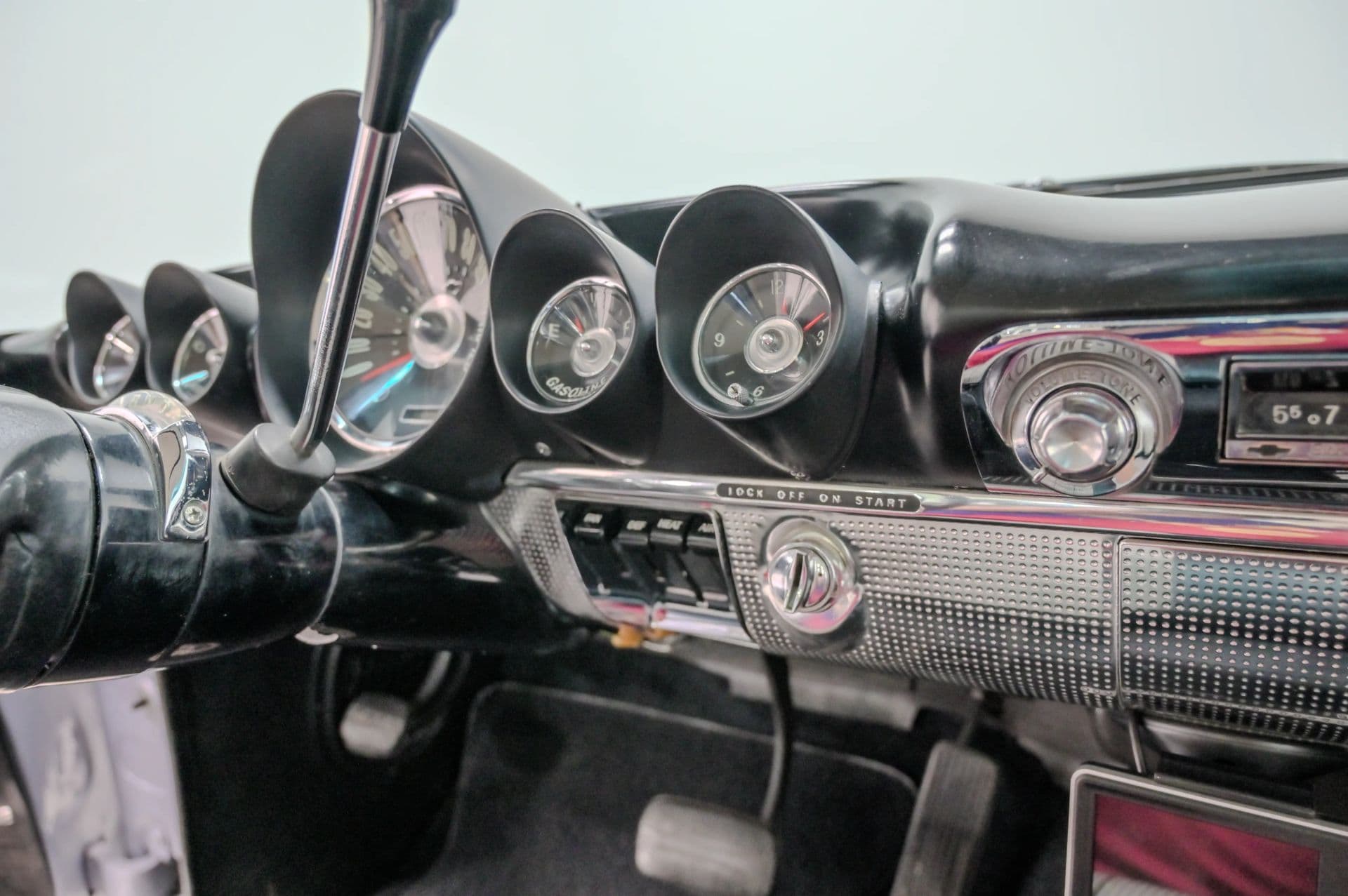 1960 Chevrolet Impala - thumbnail 45