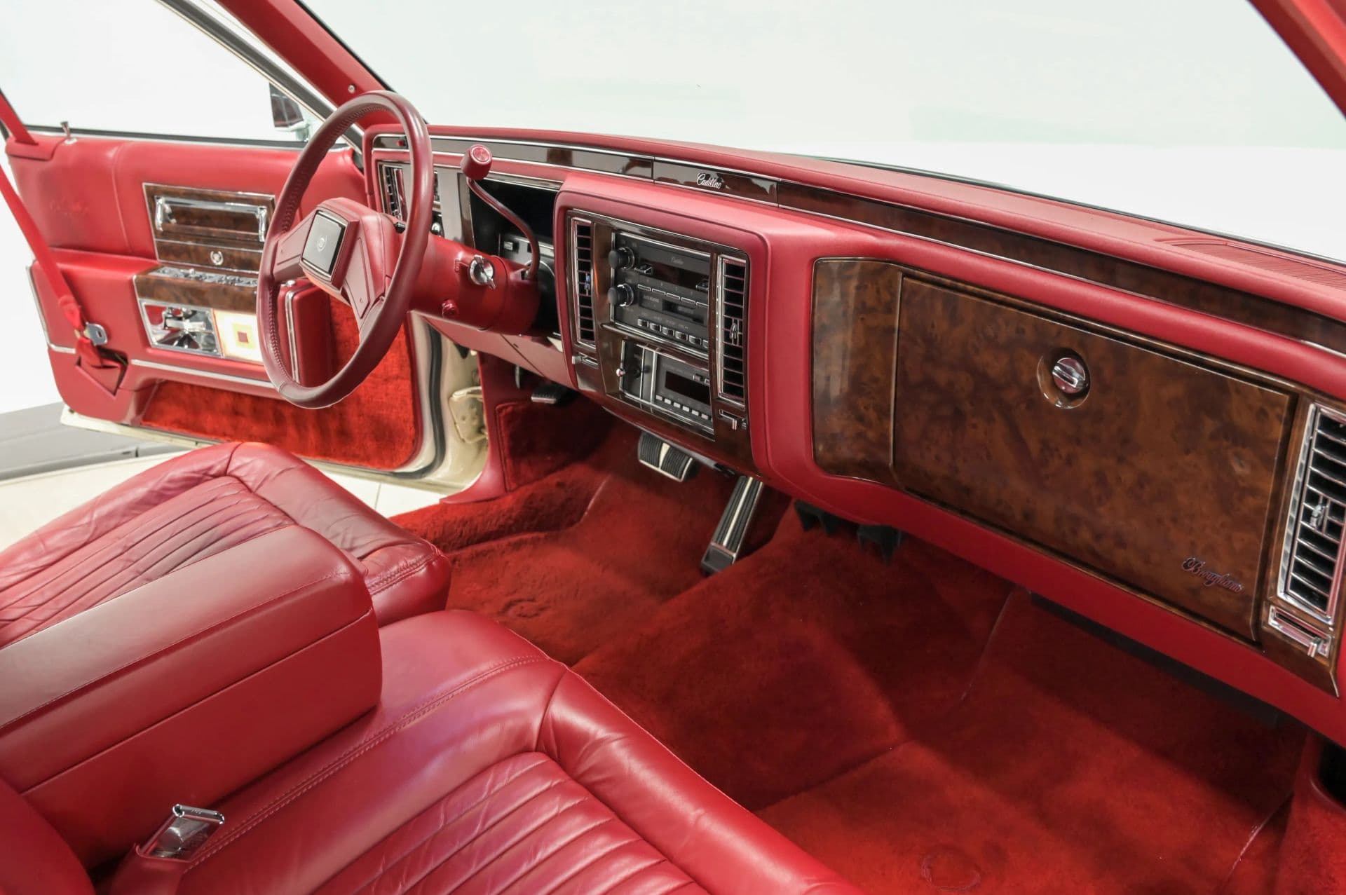 1990 Cadillac Brougham 4D Sedan RWD - thumbnail 53