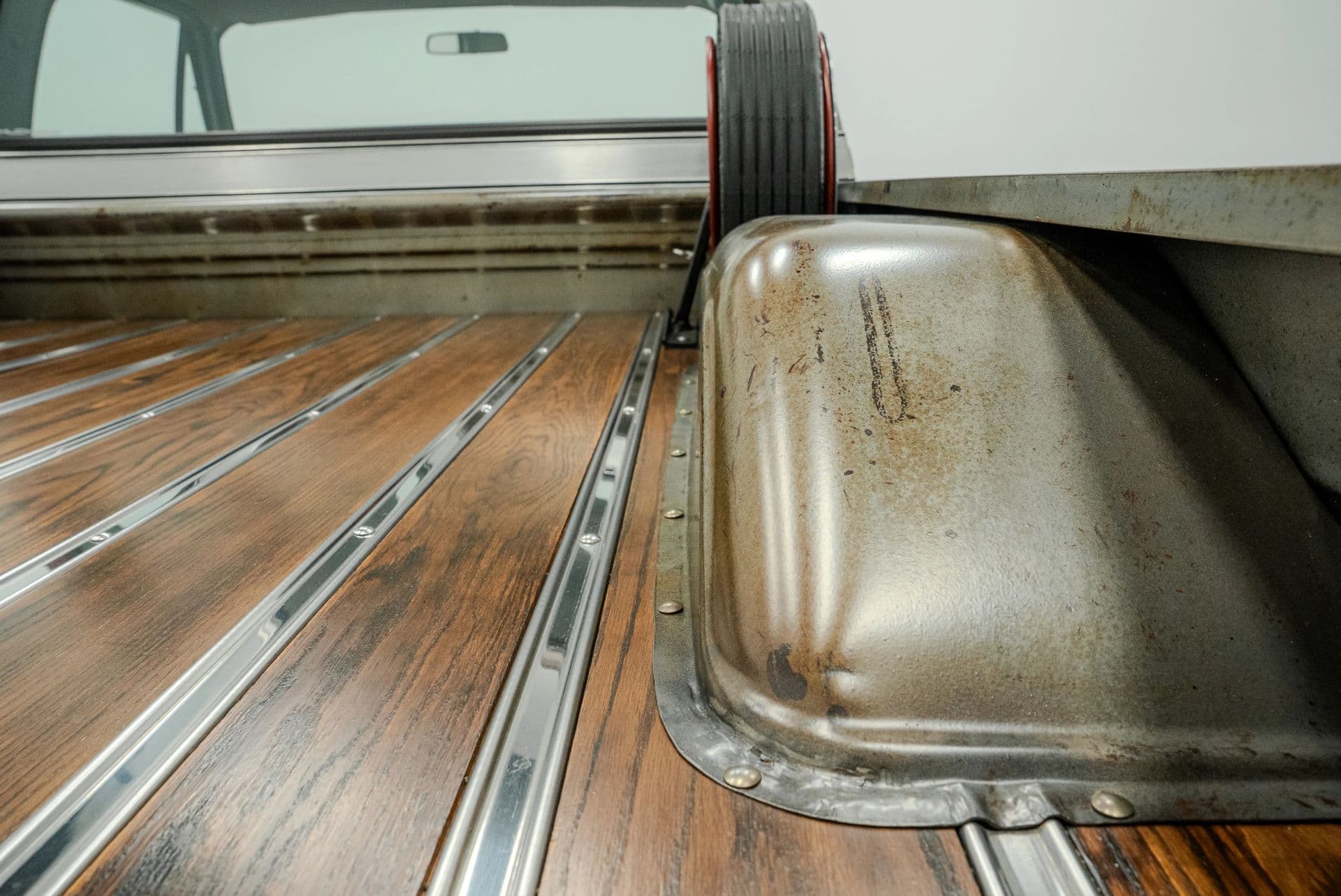 1975 Chevrolet C10 - thumbnail 31