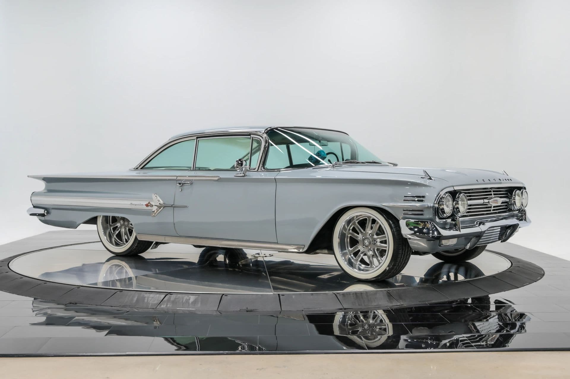 1960 Chevrolet Impala - thumbnail 10
