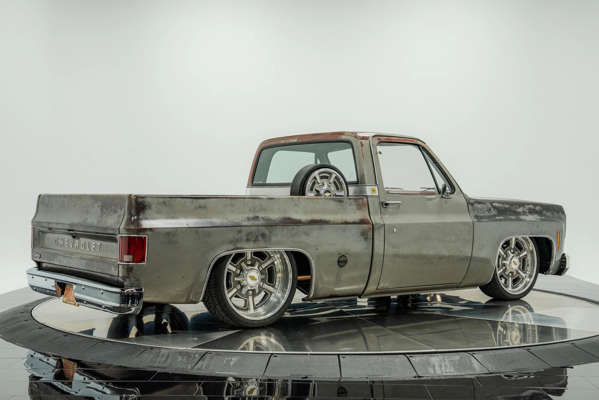 1975 Chevrolet C10 - thumbnail 8
