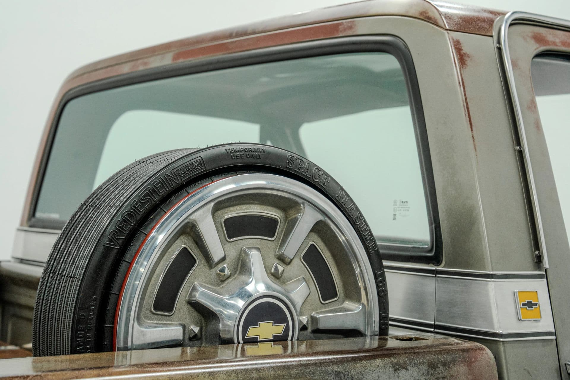 1975 Chevrolet C10 - thumbnail 28