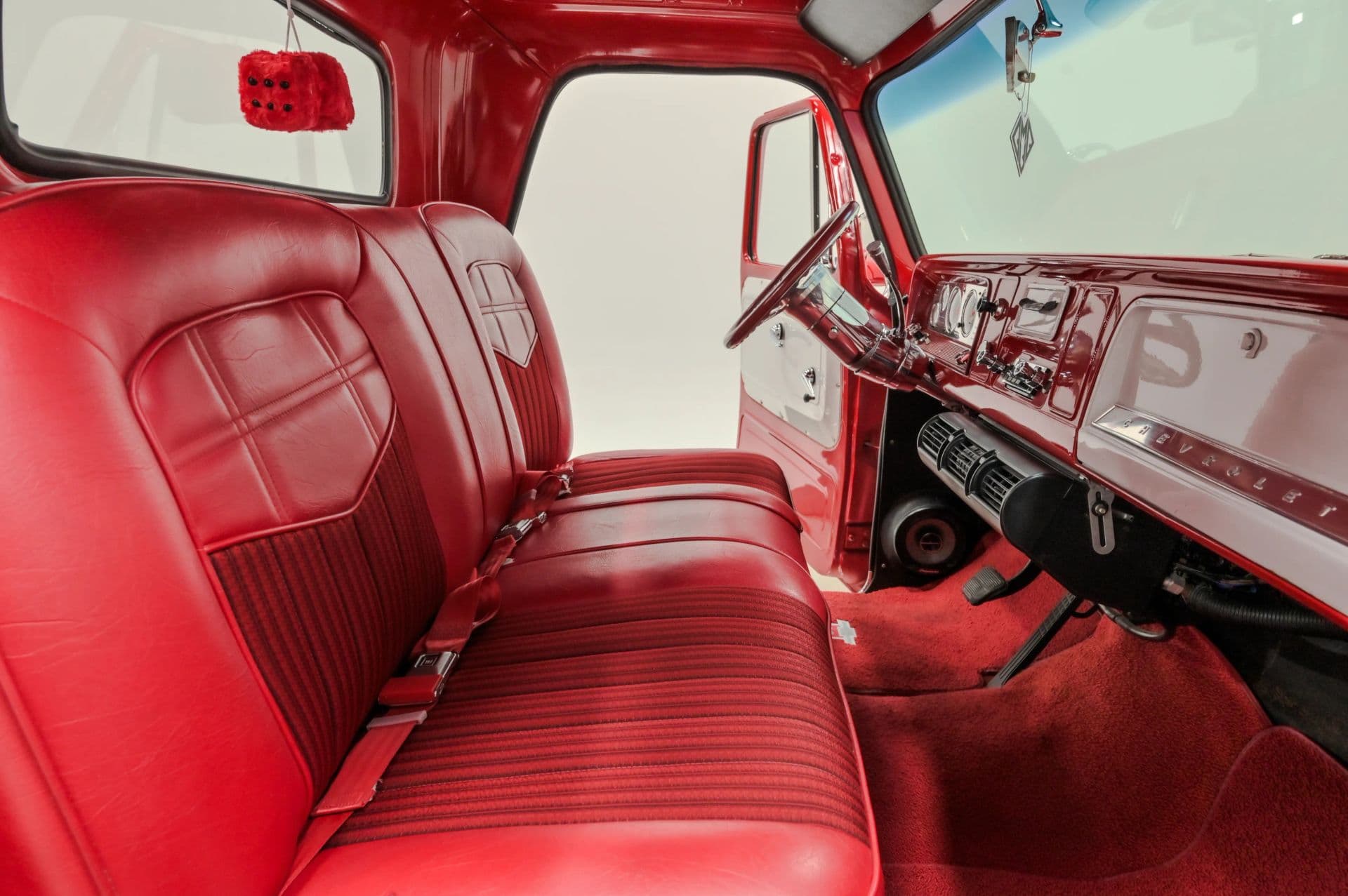1965 Chevrolet C10 - thumbnail 42