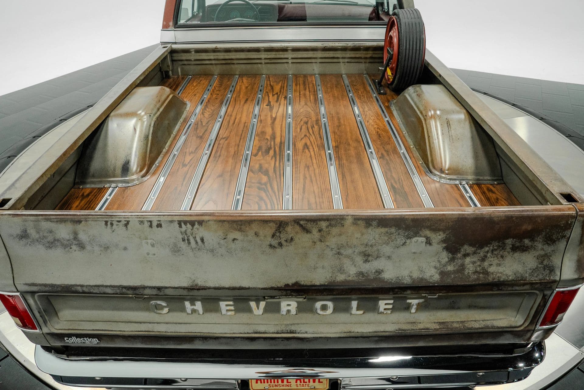 1975 Chevrolet C10 - thumbnail 30