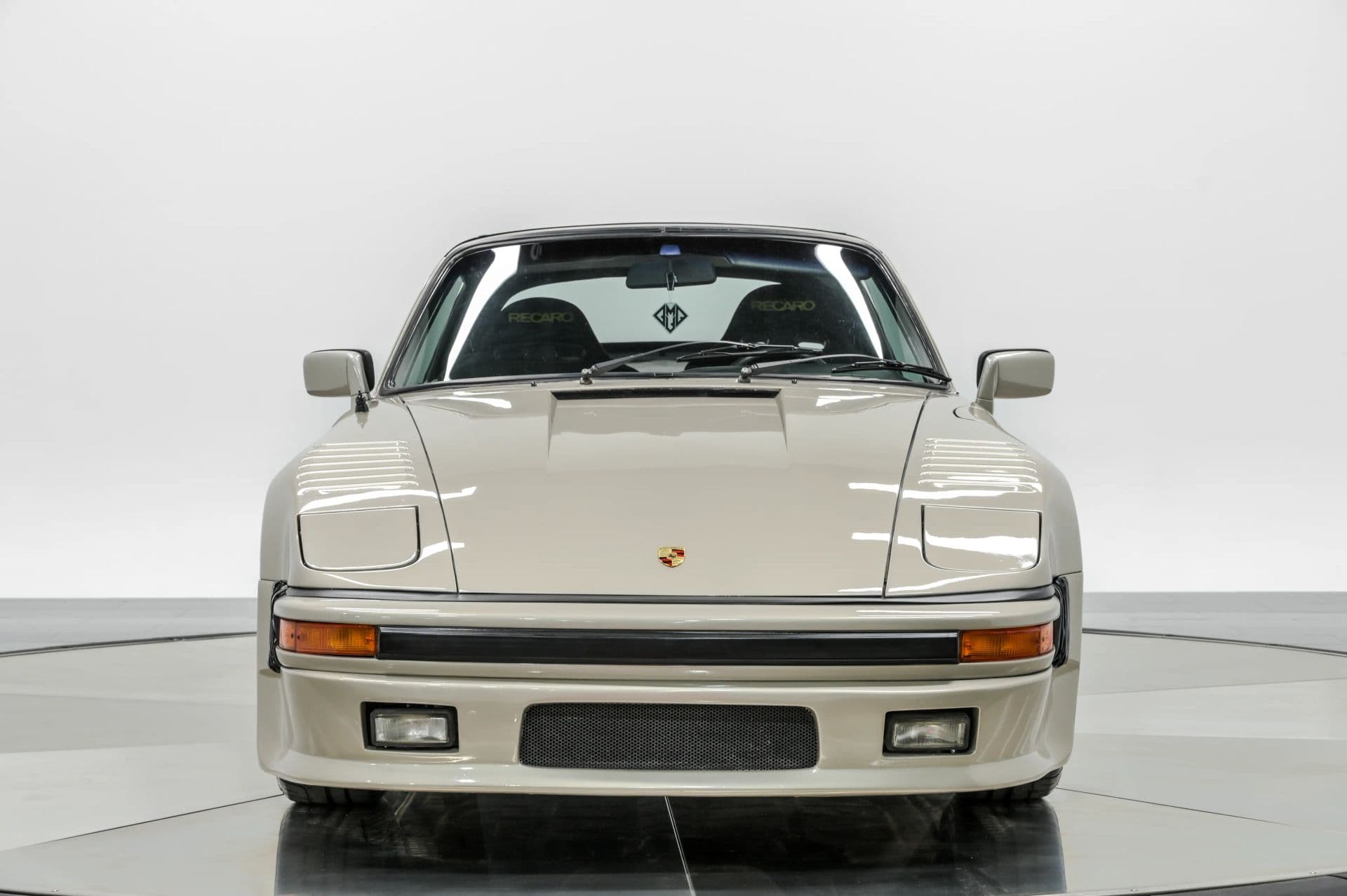 1969 Porsche 911 - thumbnail 12