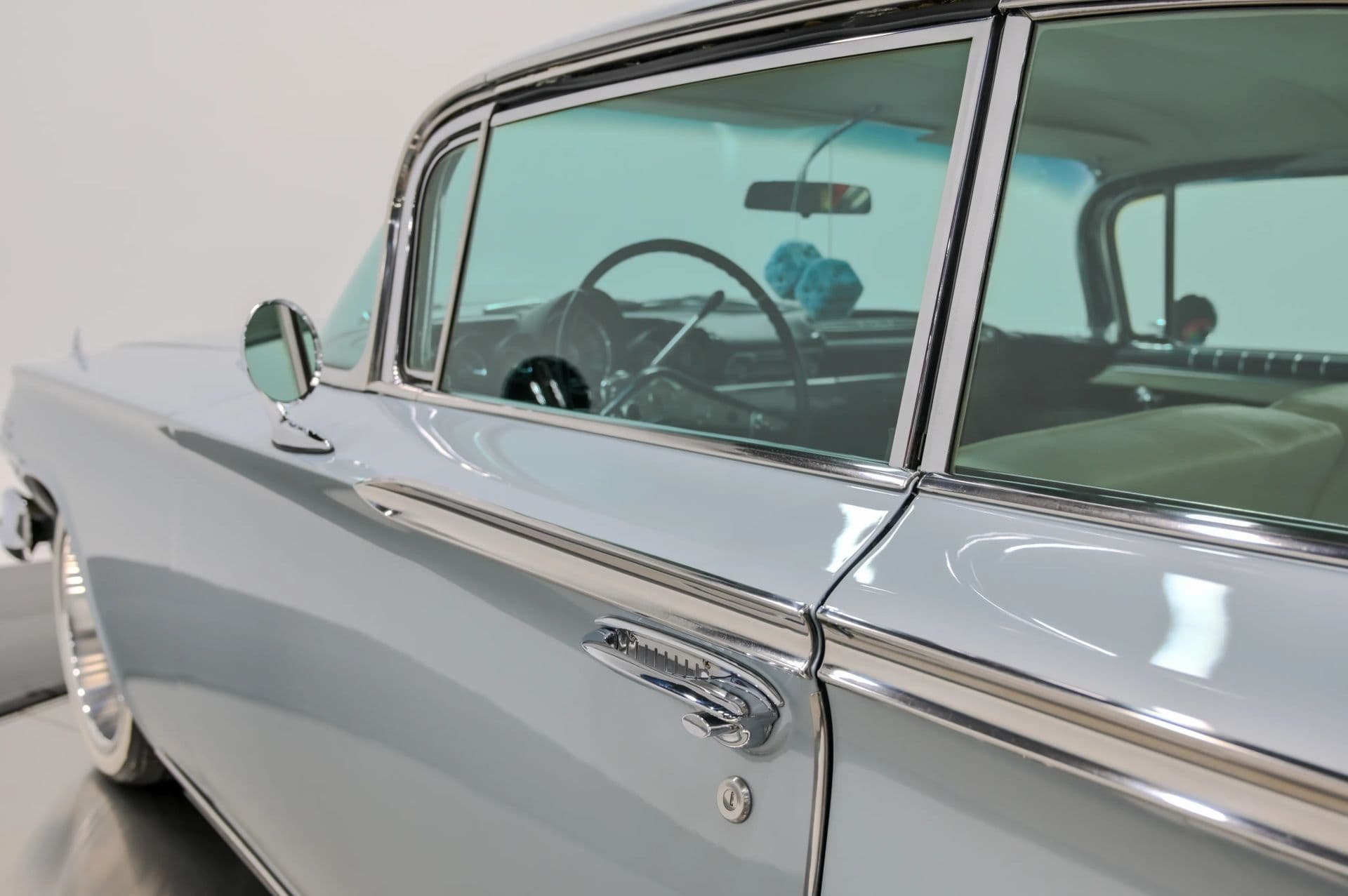 1960 Chevrolet Impala - thumbnail 36