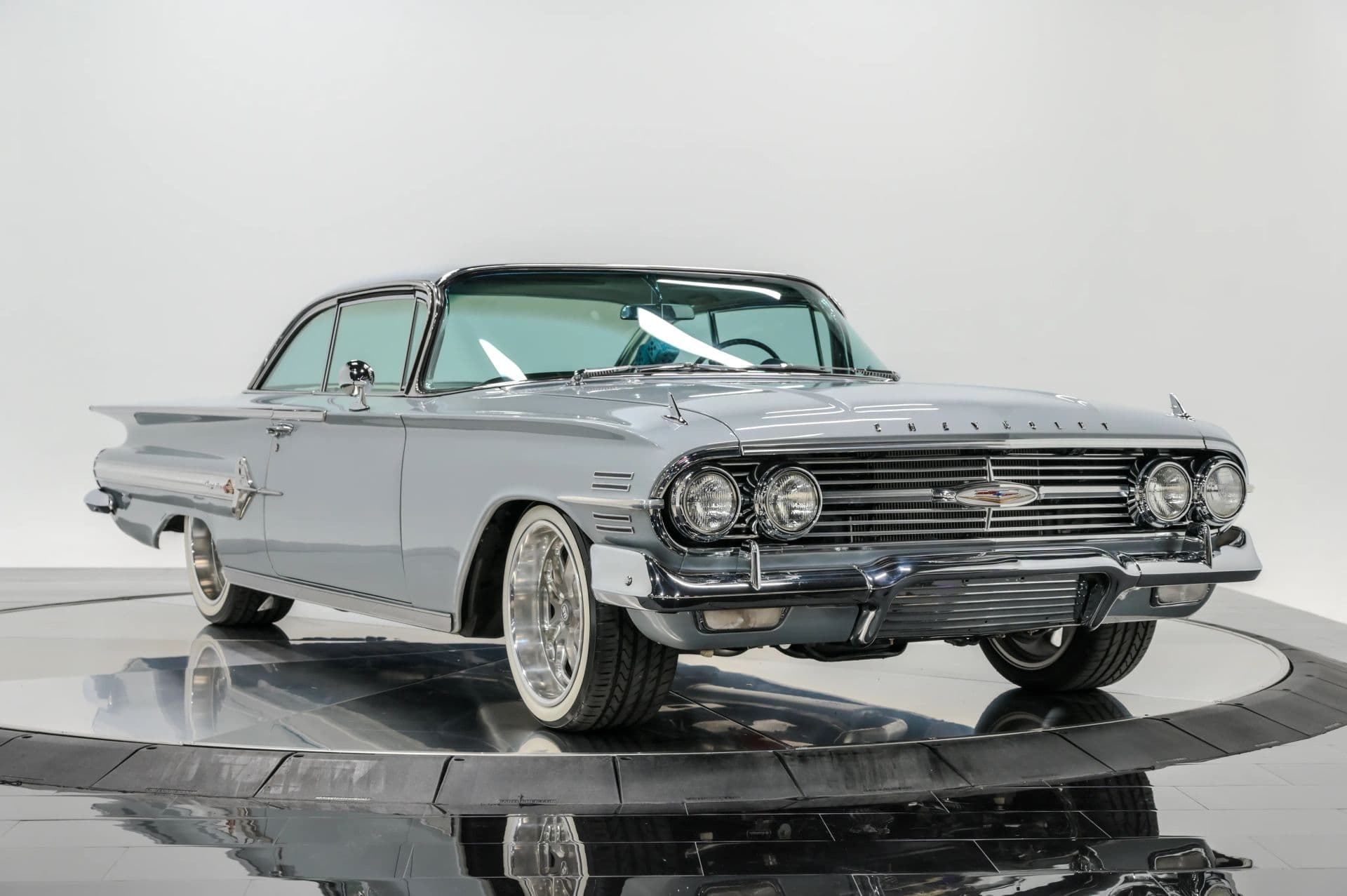 1960 Chevrolet Impala - thumbnail 11