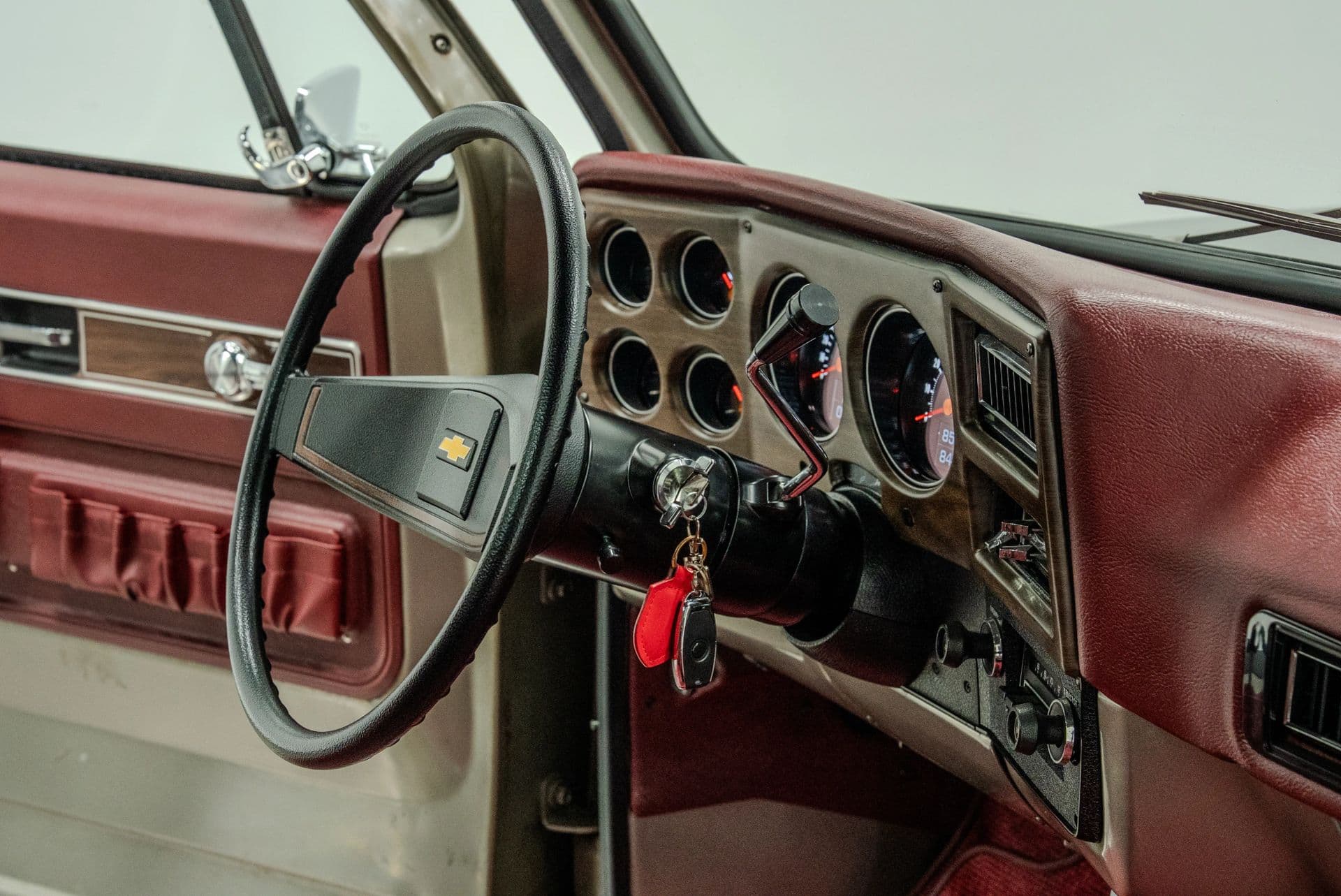 1975 Chevrolet C10 - thumbnail 50