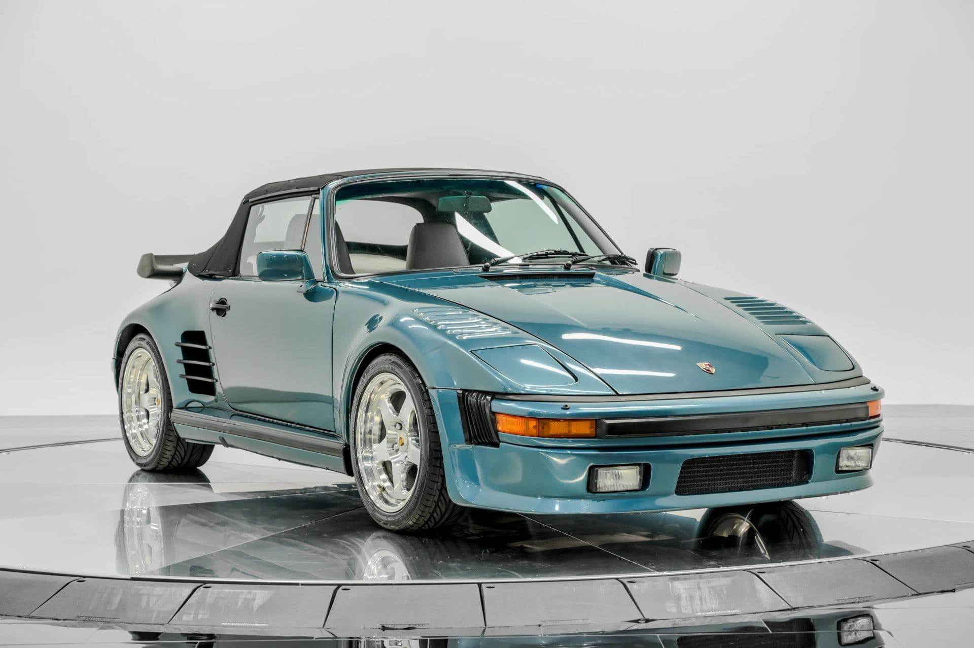 1987 Porsche 911 2D Cabriolet - thumbnail 11