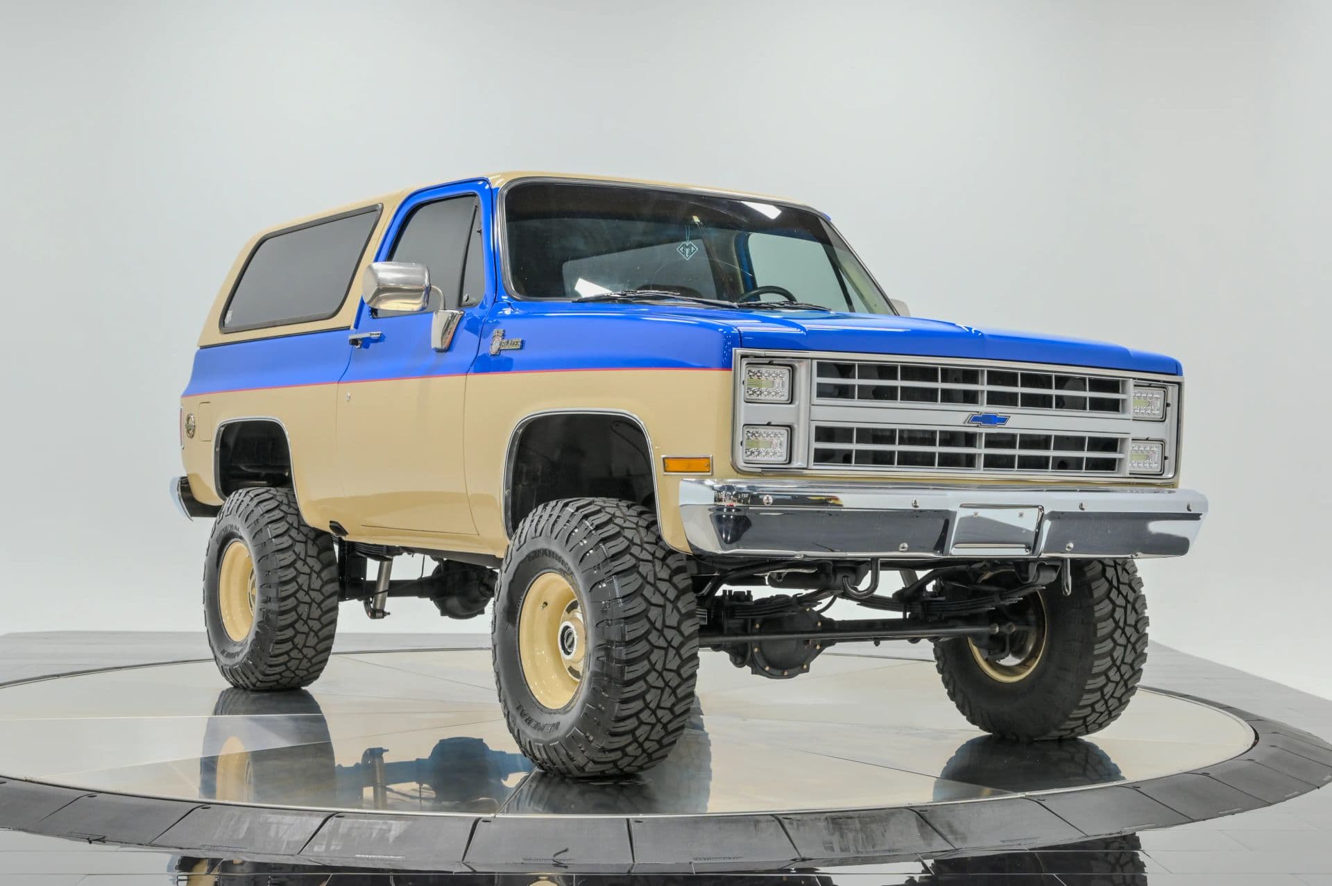 1987 Chevrolet Blazer K5 Sierra 2D SUV 4WD - thumbnail 11