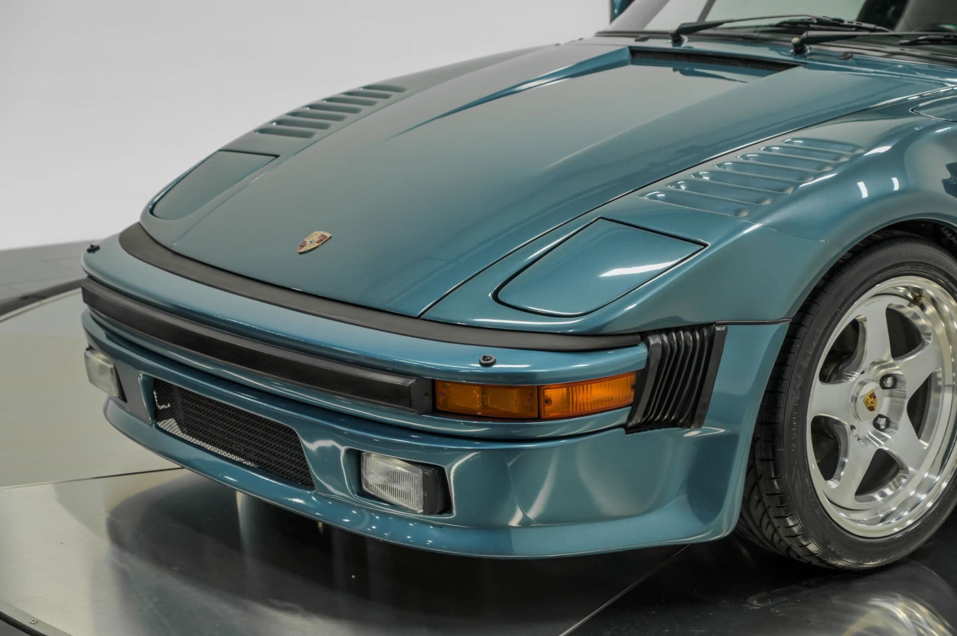 1987 Porsche 911 2D Cabriolet - thumbnail 14