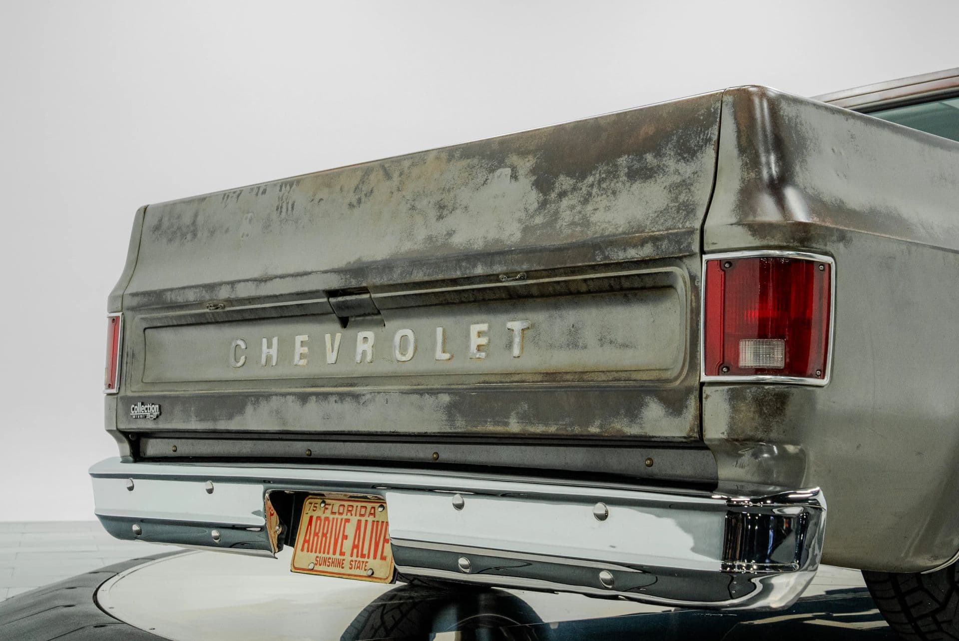 1975 Chevrolet C10 - thumbnail 32