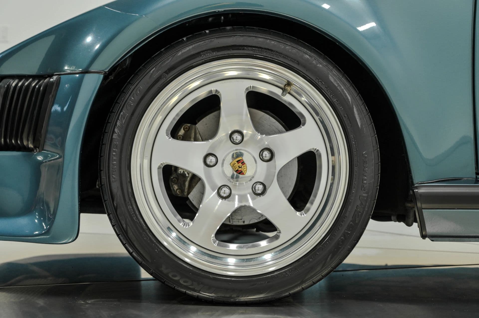 1987 Porsche 911 2D Cabriolet - thumbnail 20