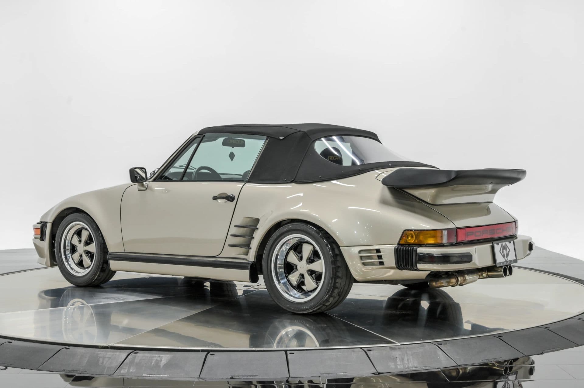 1969 Porsche 911 - thumbnail 4
