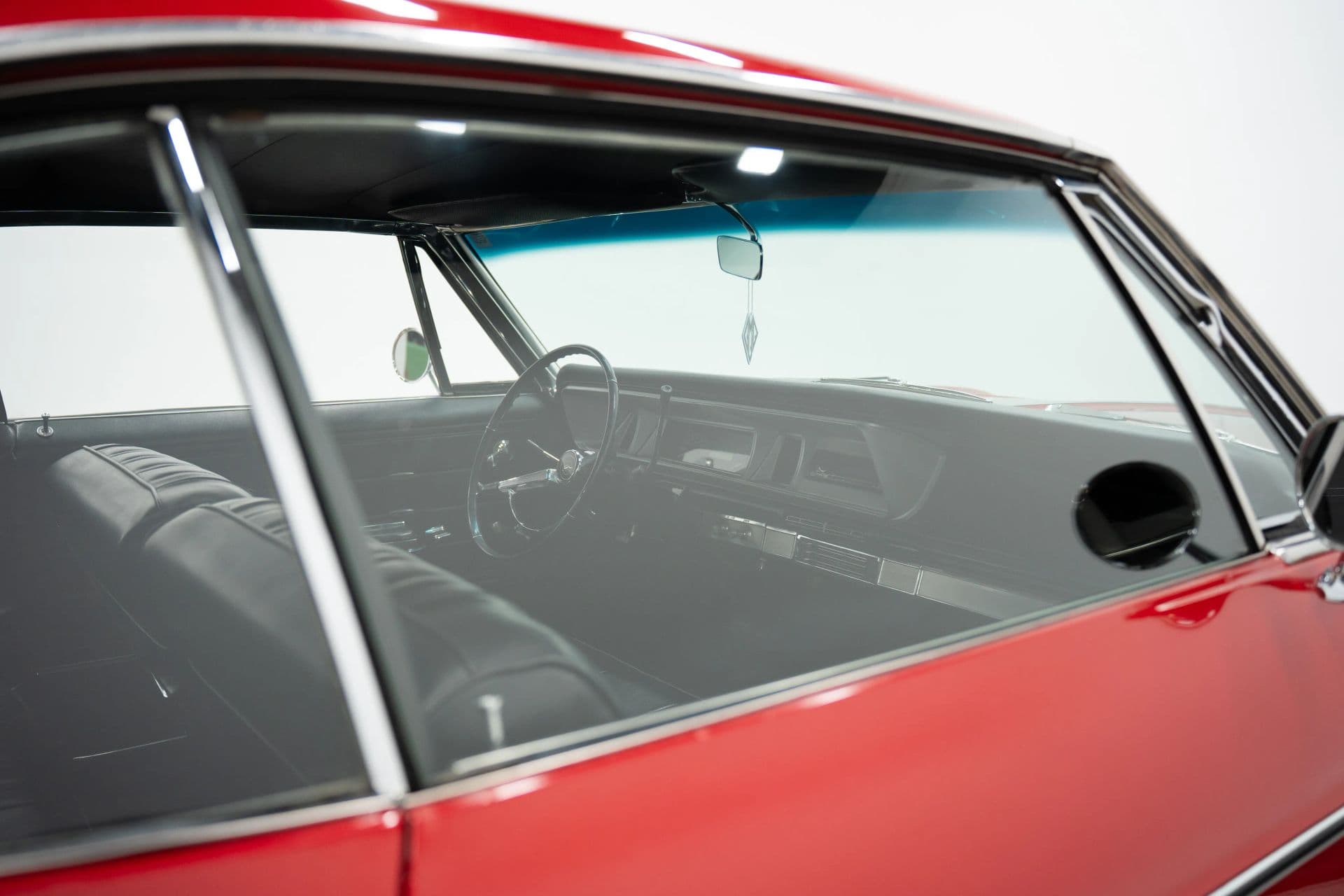 1966 Chevrolet Impala S - thumbnail 18
