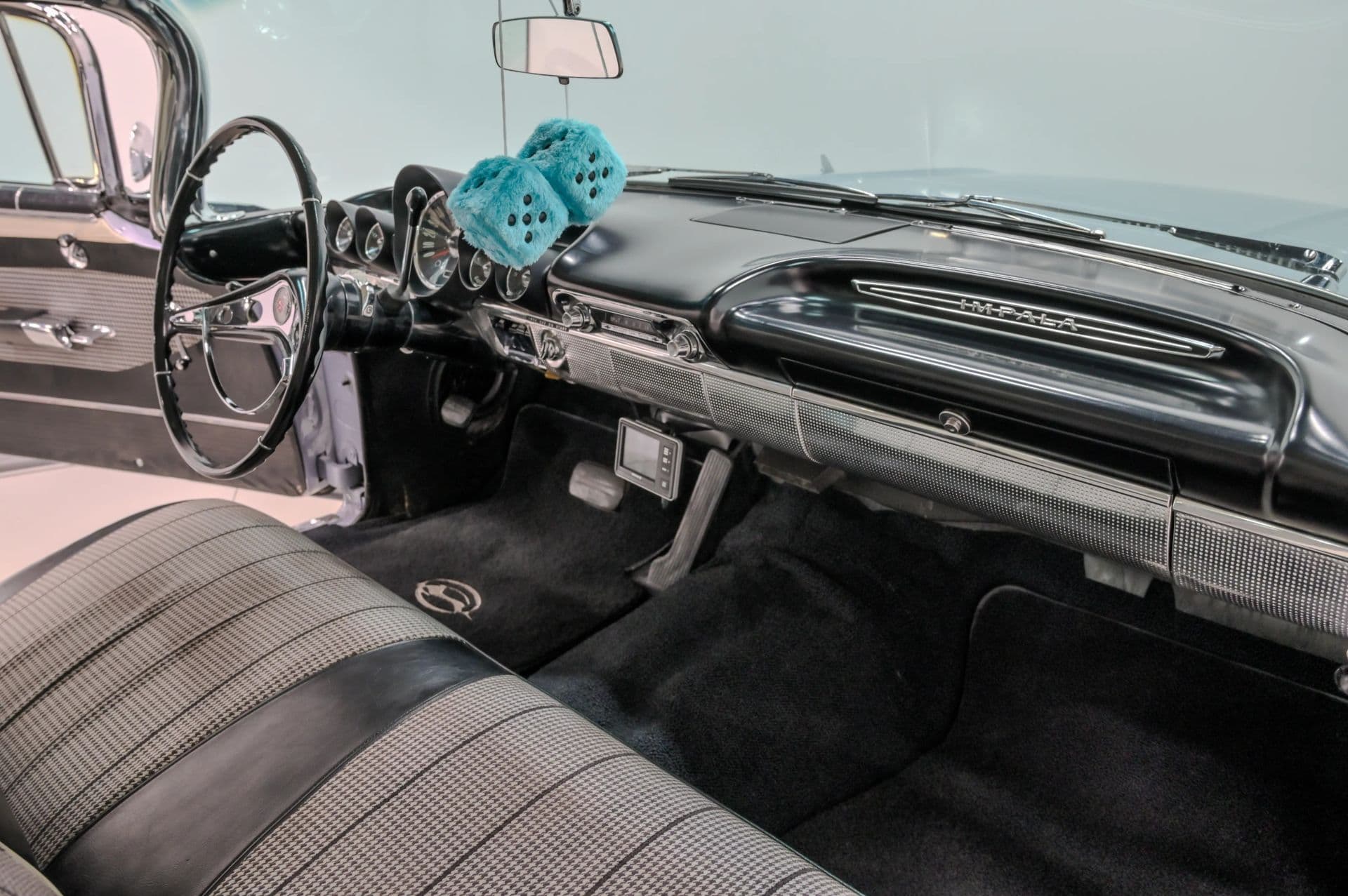 1960 Chevrolet Impala - thumbnail 48