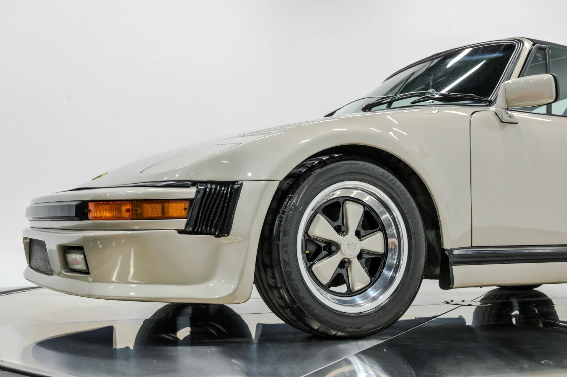 1969 Porsche 911 - thumbnail 14