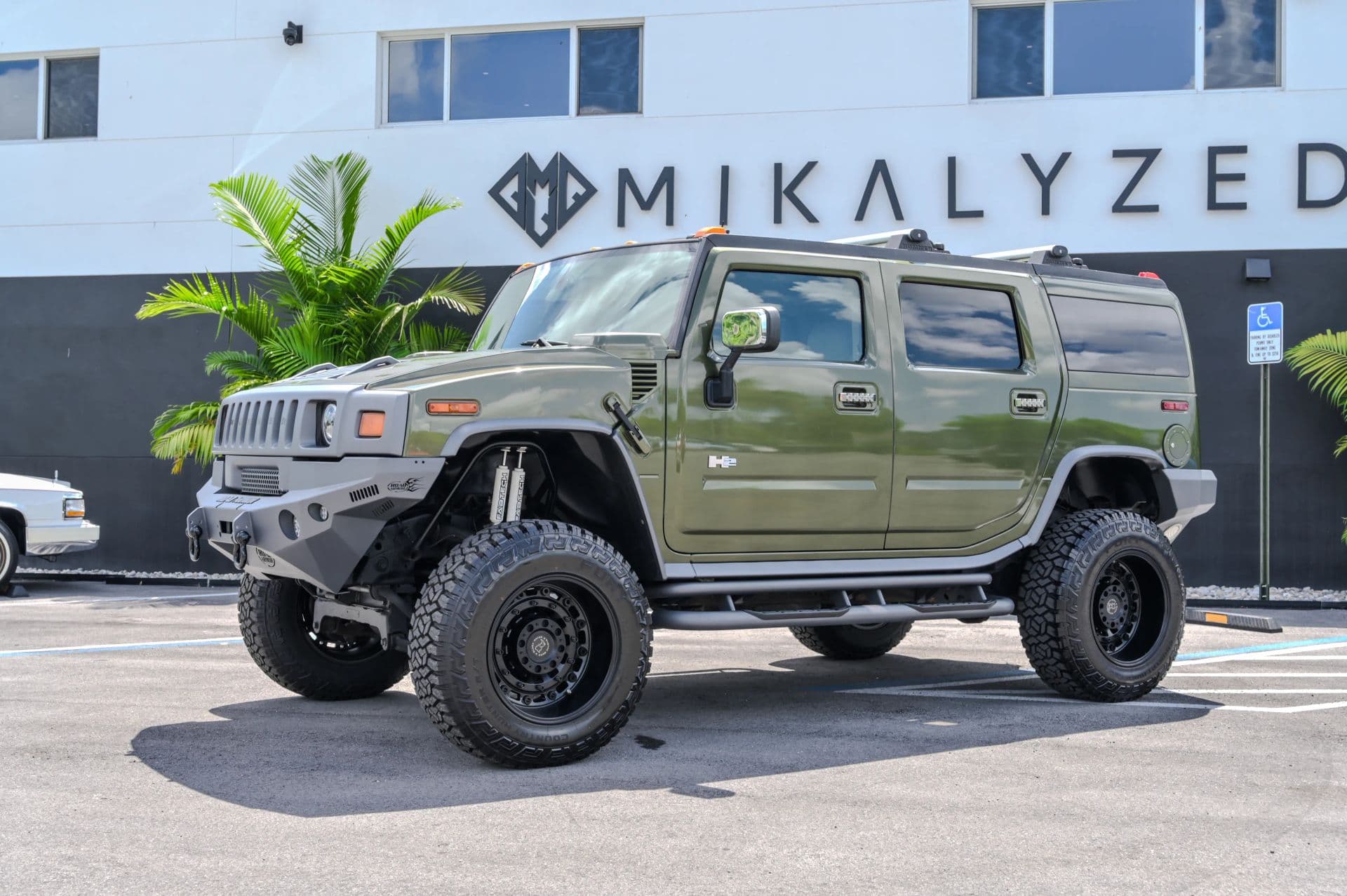 2003 HUMMER H2 Sport Utility 4D - thumbnail 2