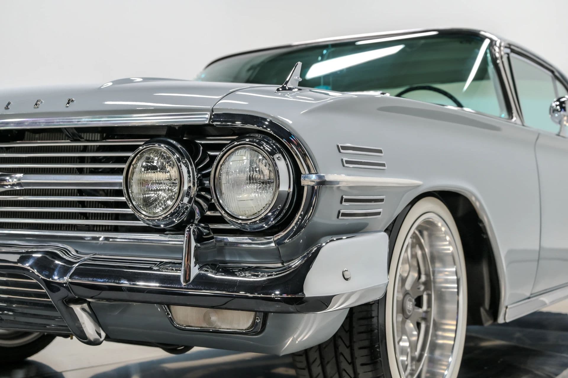 1960 Chevrolet Impala - thumbnail 14