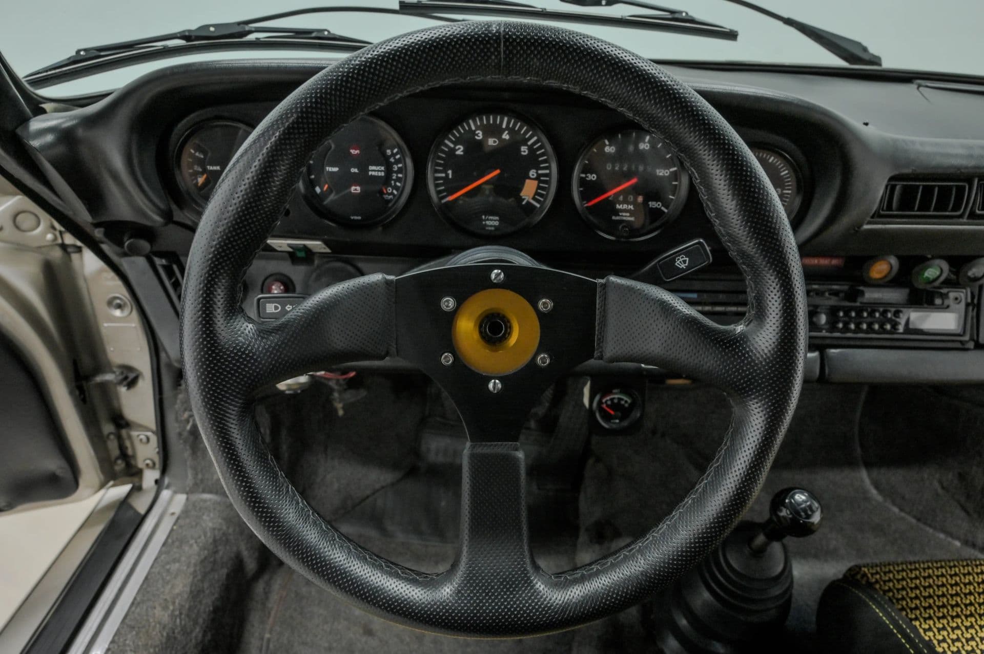 1969 Porsche 911 - thumbnail 37