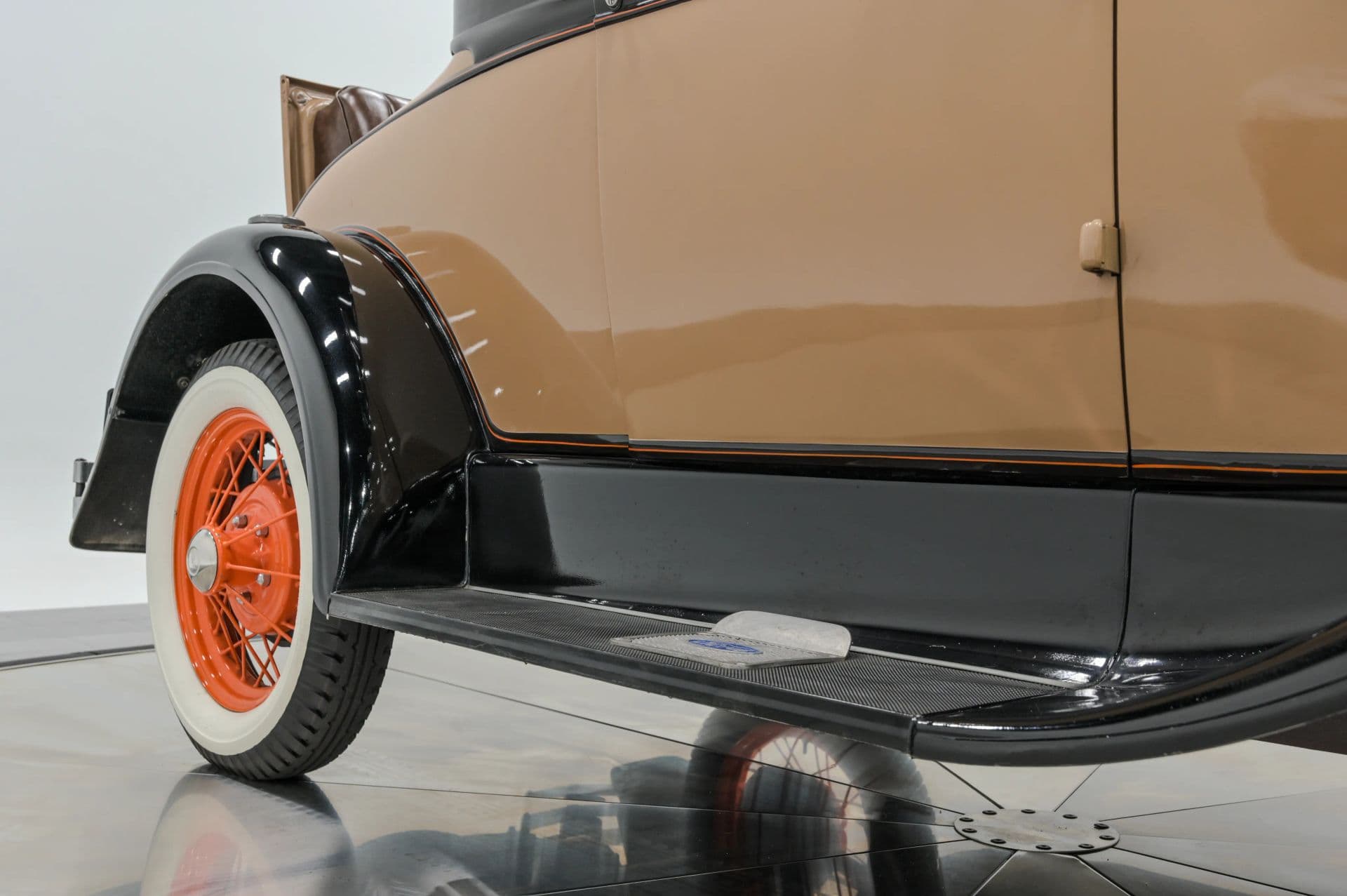 1930 Ford Model A - thumbnail 32