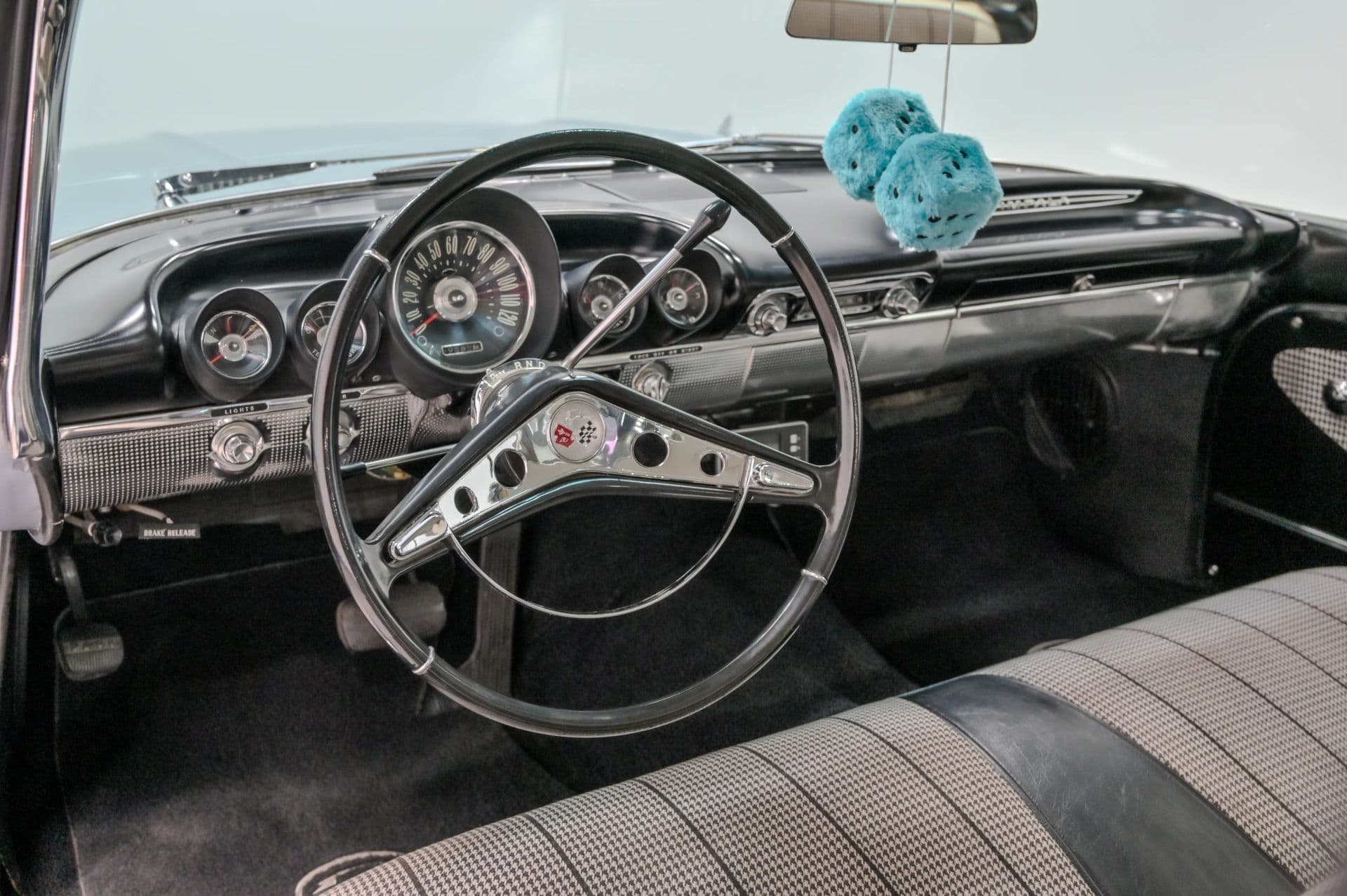 1960 Chevrolet Impala - thumbnail 41