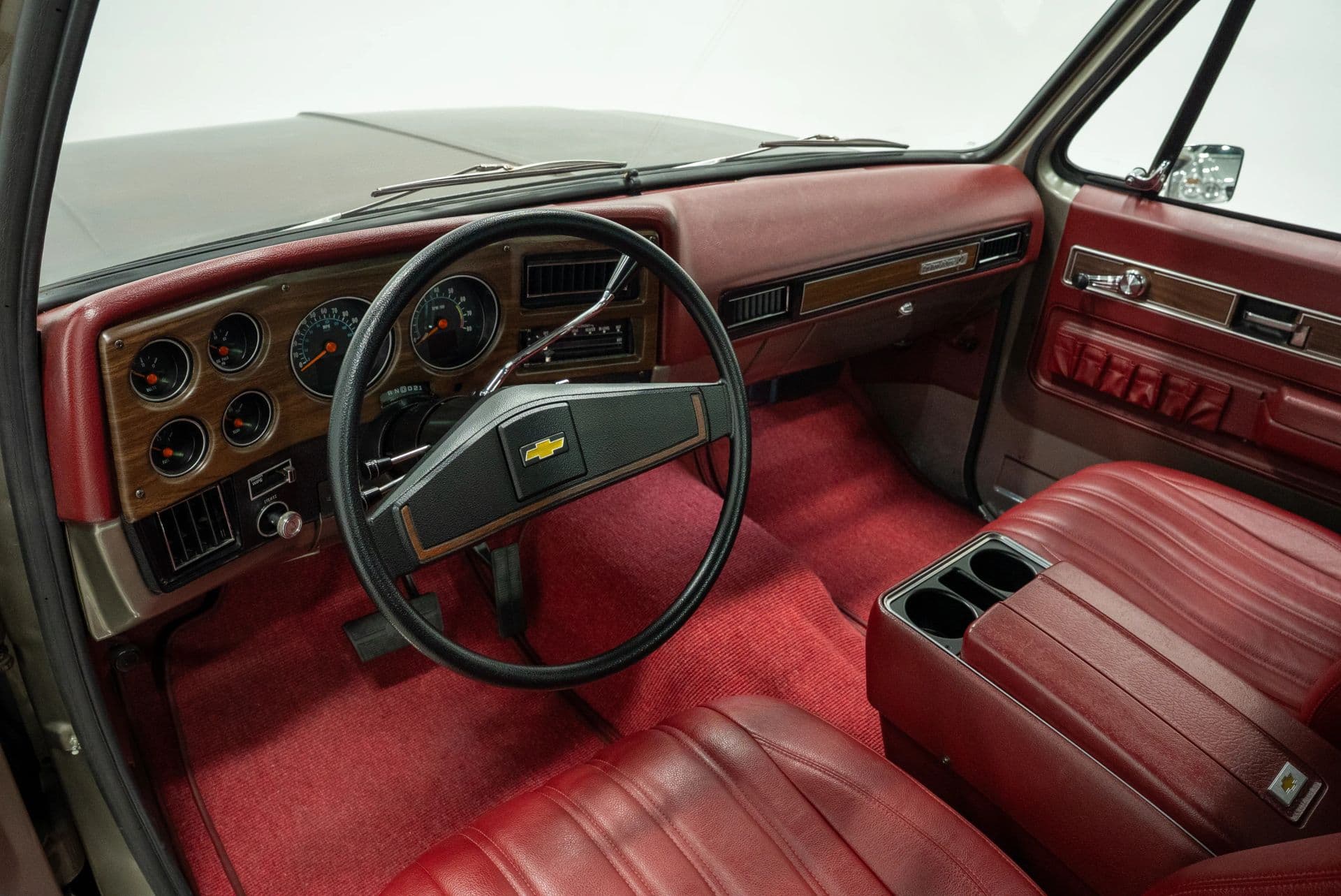 1975 Chevrolet C10 - thumbnail 40